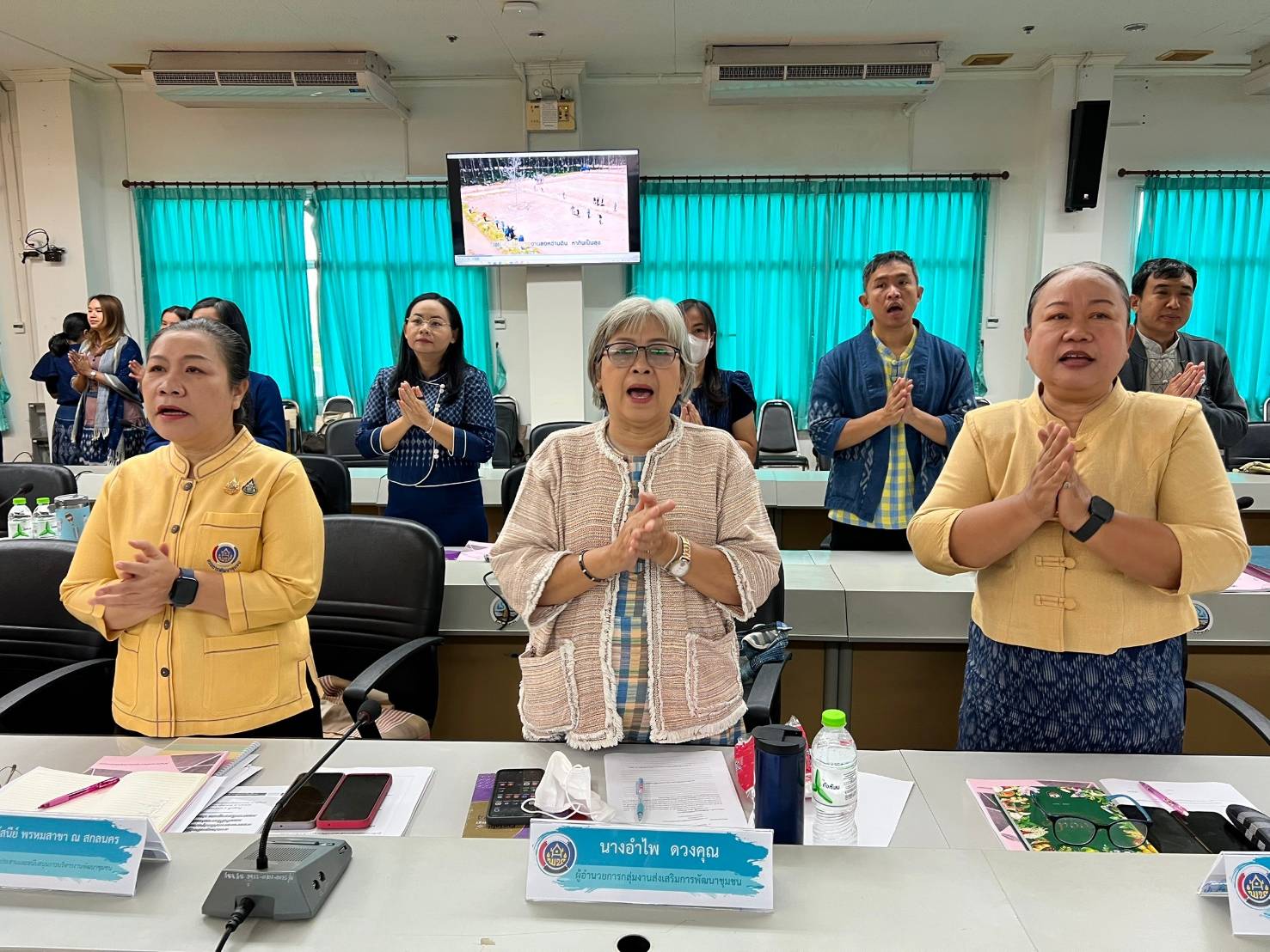 พช.สกลนคร ประชุมขับเคลื่อนตัวชี้วัด มุ่งสู่เป้าหมาย”ความสุข ความสำเร็จ พัฒนาคุณภาพชีวิตประชาชน”