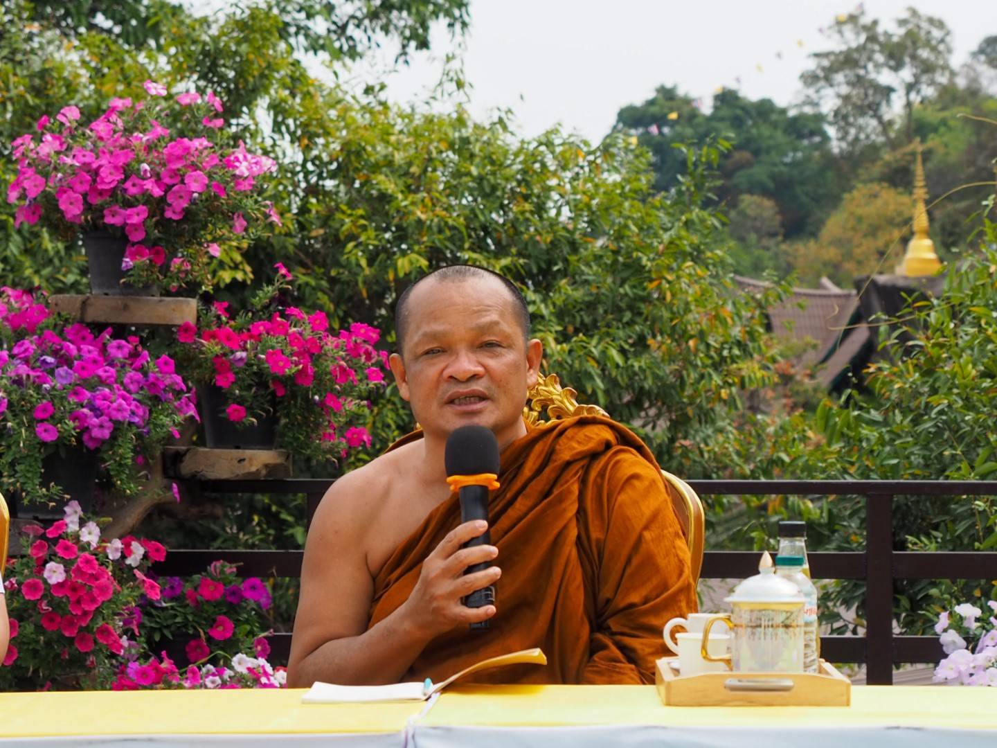 📣จังหวัดสกลนคร : เชิญชวนพุทธศาสนิกชน ร่วมงานนมัสการและห่มผ้าพระธาตุภูผาแด่น ครั้งที่ 1 ประจำปี 2568 ร่วมเดินธรรมยาตราขึ้นวัดถ้ำผาแด่น ปฏิบัติธรรม เจริญจิตภาวนา ในเทศกาลวันมาฆบูชา 9-12 กุมภาพันธ์