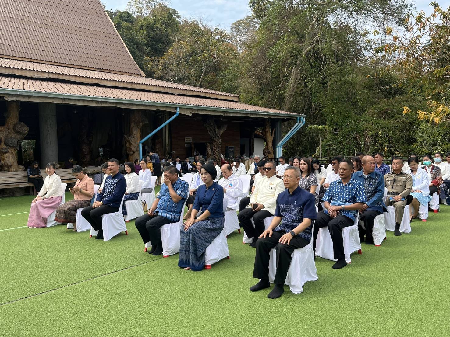 📣จังหวัดสกลนคร : เชิญชวนพุทธศาสนิกชน ร่วมงานนมัสการและห่มผ้าพระธาตุภูผาแด่น ครั้งที่ 1 ประจำปี 2568 ร่วมเดินธรรมยาตราขึ้นวัดถ้ำผาแด่น ปฏิบัติธรรม เจริญจิตภาวนา ในเทศกาลวันมาฆบูชา 9-12 กุมภาพันธ์