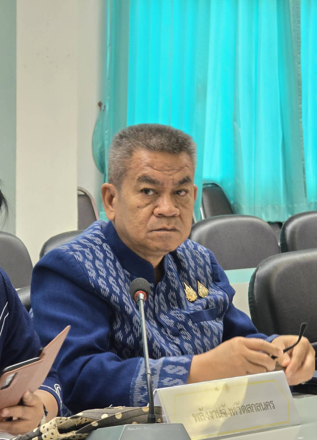 🎯จังหวัดสกลนคร : ประชุมขับเคลื่อนแผนปฏิบัติงานฯ ตาม พ.ร.บ.รักษาความมั่นคงภายในราชอาณาจักร ปี 2568 ป้องปราม ควบคุม รณรงค์งดเผา แก้ปัญหาฝุ่น PM 2.5 และยาเสพติด