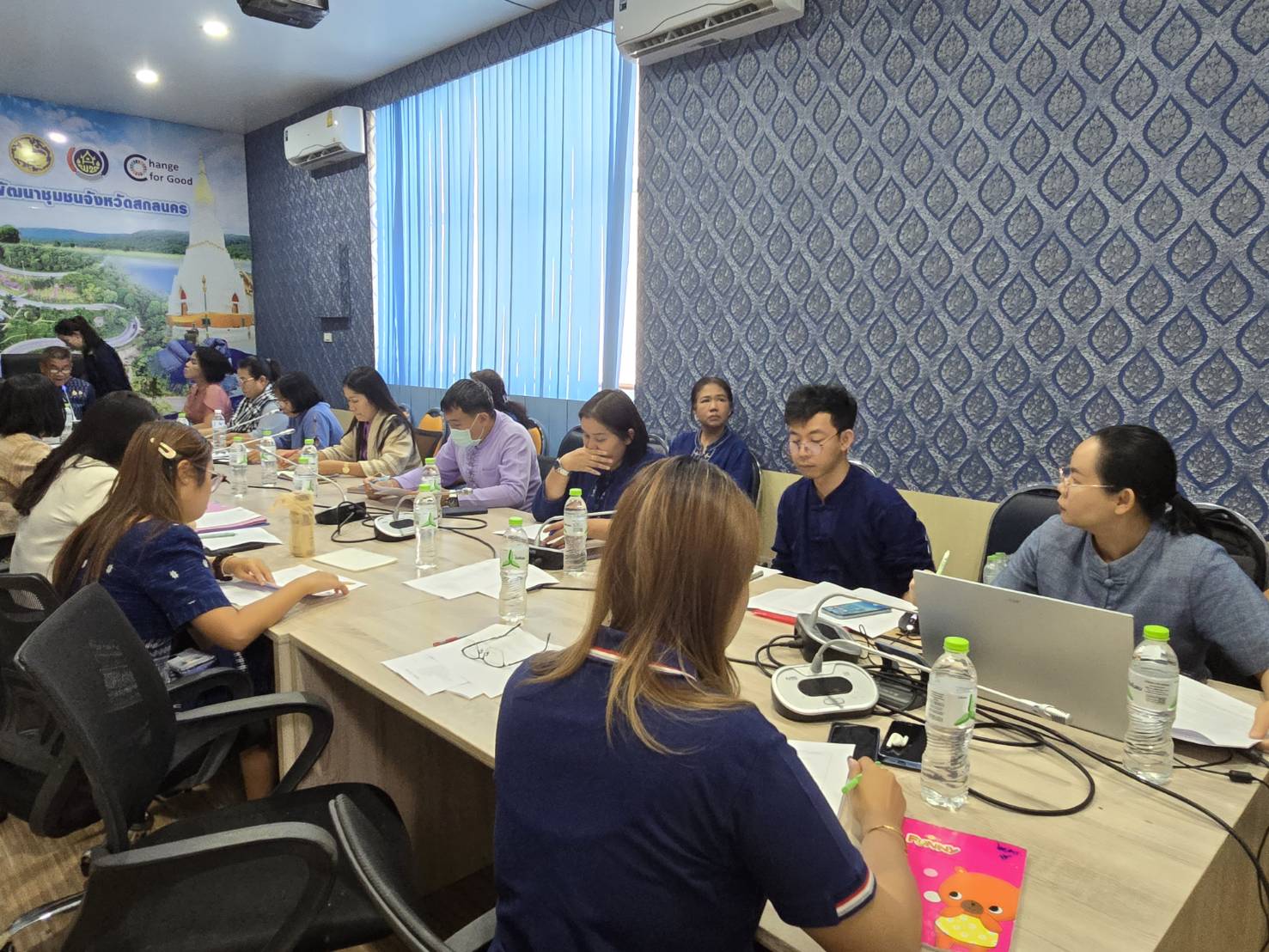 พช.สกลนคร : ประชุมเตรียมความพร้อมขับเคลื่อนโครงการยกระดับมรดกแห่งภูมิปัญญา ดอนกอยโมเดล สู่การพัฒนาที่ยั่งยืน กิจกรรม ทดสอบตลาดและเผยแพร่การยกระดับมรดกแห่งภูมิปัญญา ดอนกอยโมเดล และกิจกรรมเครือข่าย OTOP “ผ้าไทย ใส่ให้สนุก”
