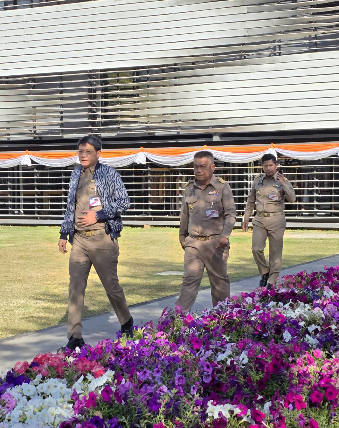 📢 สมเด็จพระเจ้าลูกเธอ เจ้าฟ้าสิริวัณณวรี นารีรัตนราชกัญญา เสด็จทอดพระเนตรนิทรรศการ และการจัดแสดงผลงานภูมิปัญญาผ้าไทย และงานหัตถกรรมชุมชน ภาคตะวันออกเฉียงเหนือ ณ หอประชุมอเนกประสงค์ อาคารกิจกรรมนักศึกษา และทรงเปิดพิพิธภัณฑ์ผ้าอีสาน ISAN TEXTILE MUSEUM ศูนย์ออกแบบสร้างสรรค์ผ้าและสิ่งทอ FTCDC มหาวิทยาลัยราชภัฏอุดรธานี