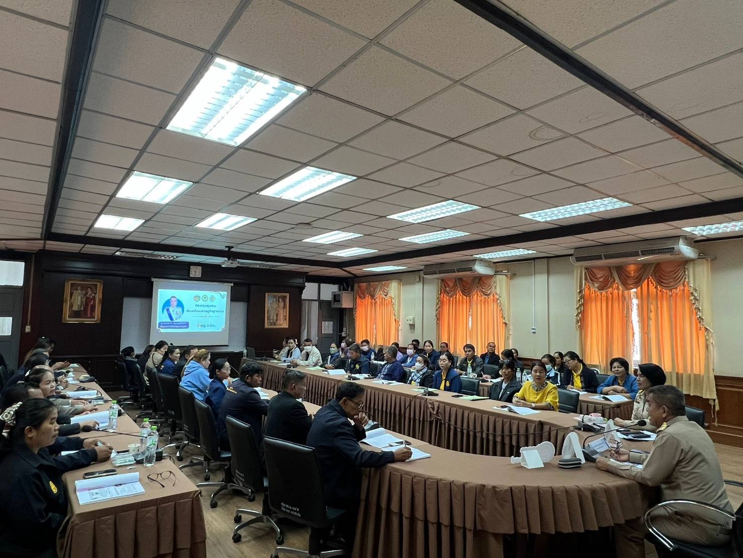 📢พช.สกลนคร : เพิ่มศักยภาพคณะกรรมการงานทุนชุมชนขับเคลื่อนเศรษฐกิจฐานราก และการเข้าถึงแหล่งทุนของประชาชนในชุมชน