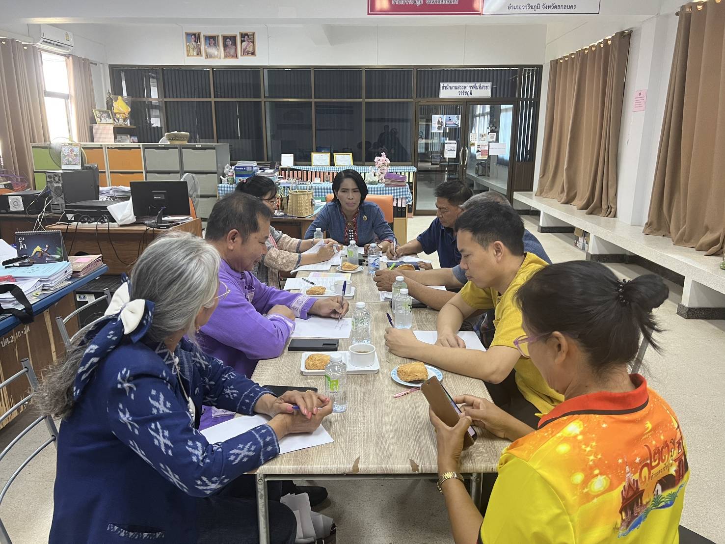 📢พช.สกลนคร : ลงพื้นที่ติดตามสนับสนุนการดำเนินงานของคณะกรรมการเครือข่าย กลุ่มอาชีพ และผู้ผลิต ผู้ประกอบการ หนึ่งตำบล หนึ่งผลิตภัณฑ์ ตามโครงการพัฒนาศักยภาพเครือข่ายกลุ่มอาชีพ และผู้ผลิต ผู้ประกอบการ หนึ่งตำบล หนึ่งผลิตภัณฑ์ ระดับจังหวัด และการดำเนินงานโครงการศูนย์จัดการกองทุนชุมชน