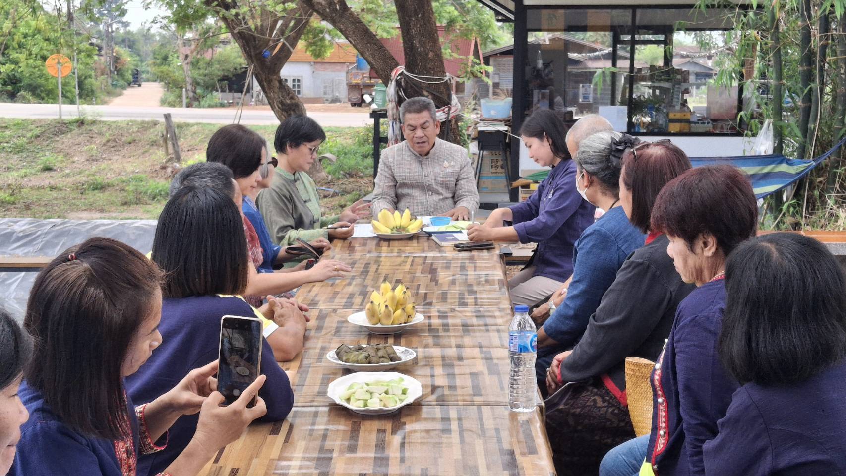 📢พช.สกลนคร : ติดตามและสนับสนุนการดำเนินงานของคณะกรรมการเครือข่าย กลุ่มอาชีพ และผู้ผลิต ผู้ประกอบการ หนึ่งตำบล หนึ่งผลิตภัณฑ์ ตามโครงการพัฒนาศักยภาพเครือข่ายกลุ่มอาชีพ และผู้ผลิต ผู้ประกอบการ หนึ่งตำบล หนึ่งผลิตภัณฑ์ ระดับจังหวัด