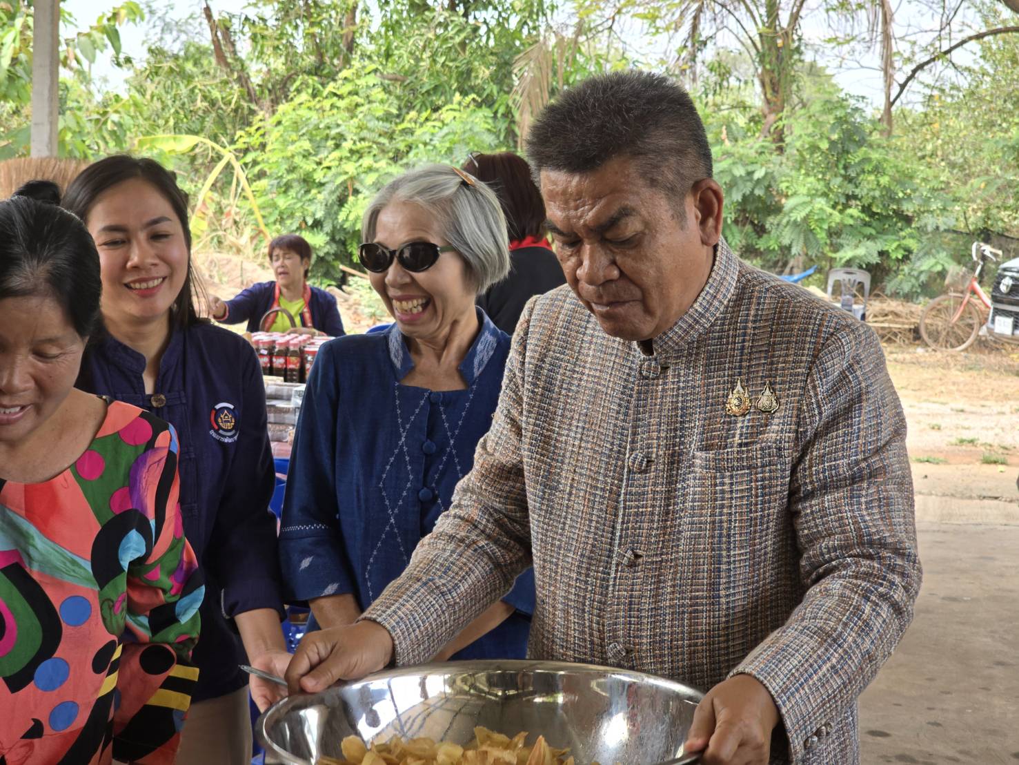 📢พช.สกลนคร : ติดตามและสนับสนุนการดำเนินงานของคณะกรรมการเครือข่าย กลุ่มอาชีพ และผู้ผลิต ผู้ประกอบการ หนึ่งตำบล หนึ่งผลิตภัณฑ์ ตามโครงการพัฒนาศักยภาพเครือข่ายกลุ่มอาชีพ และผู้ผลิต ผู้ประกอบการ หนึ่งตำบล หนึ่งผลิตภัณฑ์ ระดับจังหวัด