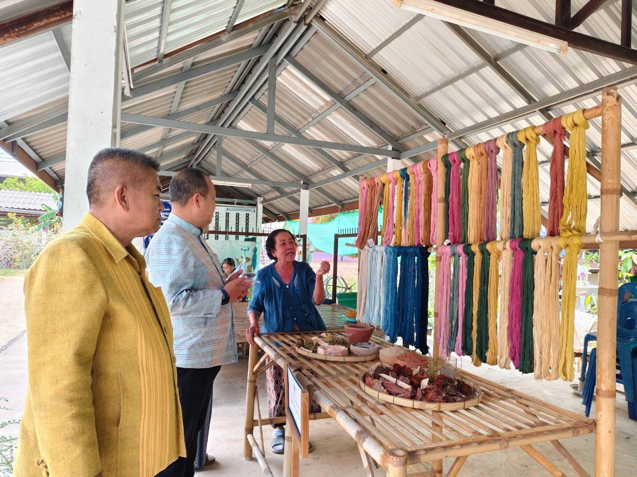 🎯ผู้ตรวจราชการกรมการพัฒนาชุมชน กระทรวงมหาดไทย ตรวจติดตามผลการปฏิบัติราชการ ประจำปี2568 จังหวัดสกลนคร