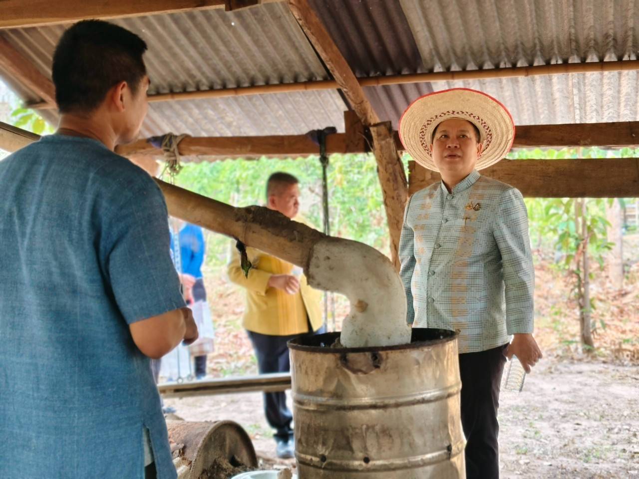 🎯ผู้ตรวจราชการกรมการพัฒนาชุมชน กระทรวงมหาดไทย ตรวจติดตามผลการปฏิบัติราชการ ประจำปี2568 จังหวัดสกลนคร