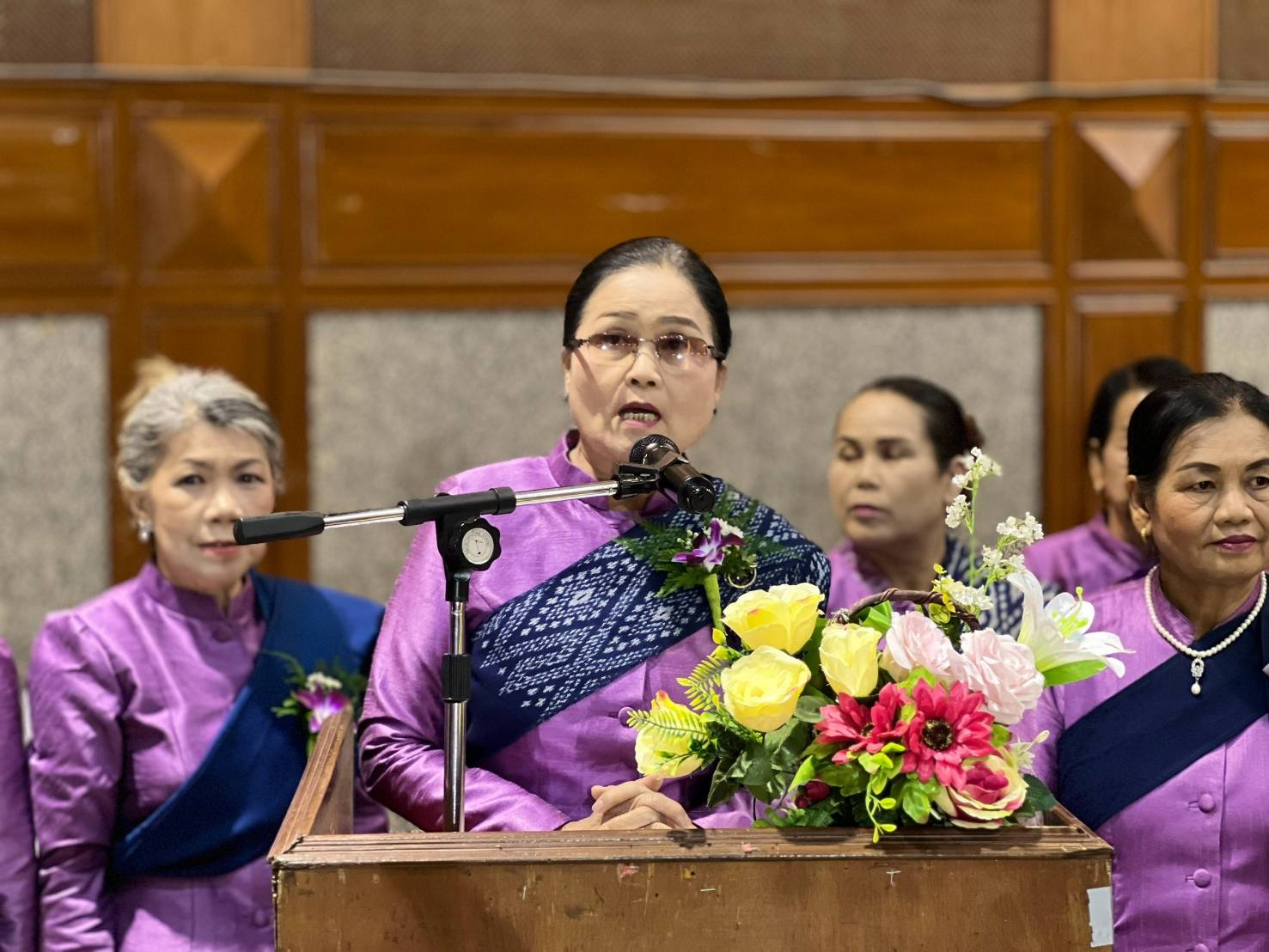 🌈จังหวัดสกลนคร : จัดกิจกรรมวันสตรีสากล ภายใต้ “โครงการฝึกอบรมปฏิบัติการเพื่อพัฒนาศักยภาพสตรี ด้านการส่งเสริมบุคลิกภาพและเพิ่มช่องทางการสร้างรายได้” ส่งเสริมการมีส่วนร่วม และพัฒนาศักยภาพขององค์กรสตรีทุกระดับ