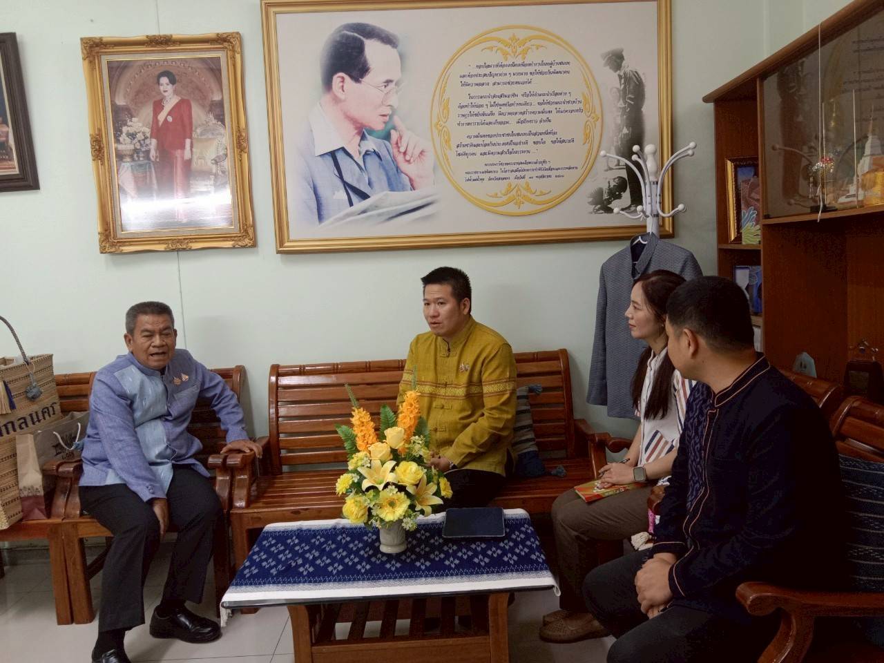 📢กรมการพัฒนาชุมชน : ติดตามการดำเนินงานพร้อมจัดการความรู้หมู่บ้านต้นแบบการน้อมนำแนวพระราชดำริไปประยุกต์ใช้ 📢