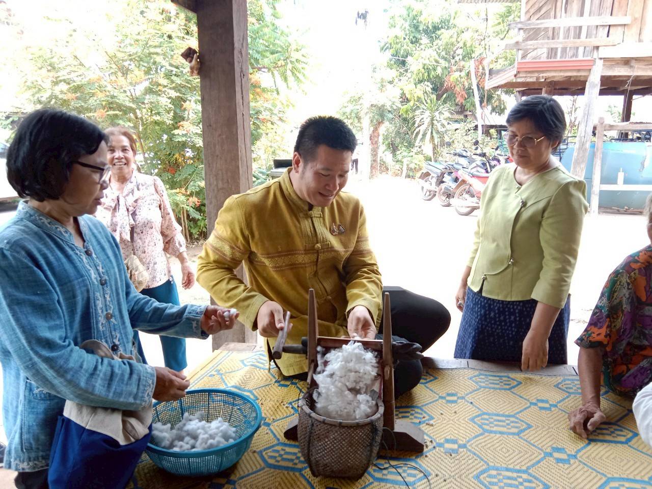 📢กรมการพัฒนาชุมชน : ติดตามการดำเนินงานพร้อมจัดการความรู้หมู่บ้านต้นแบบการน้อมนำแนวพระราชดำริไปประยุกต์ใช้ 📢