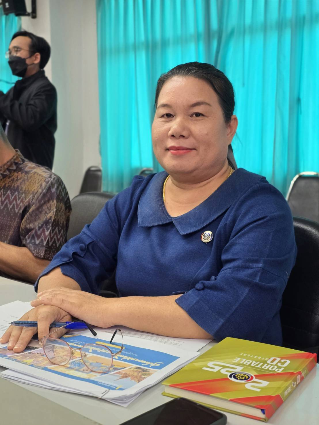 🏘 จังหวัดสกลนคร : ประชุมคณะกรรมการศูนย์อำนวยการป้องกันและปราบปรามยาเสพติดจังหวัดสกลนคร