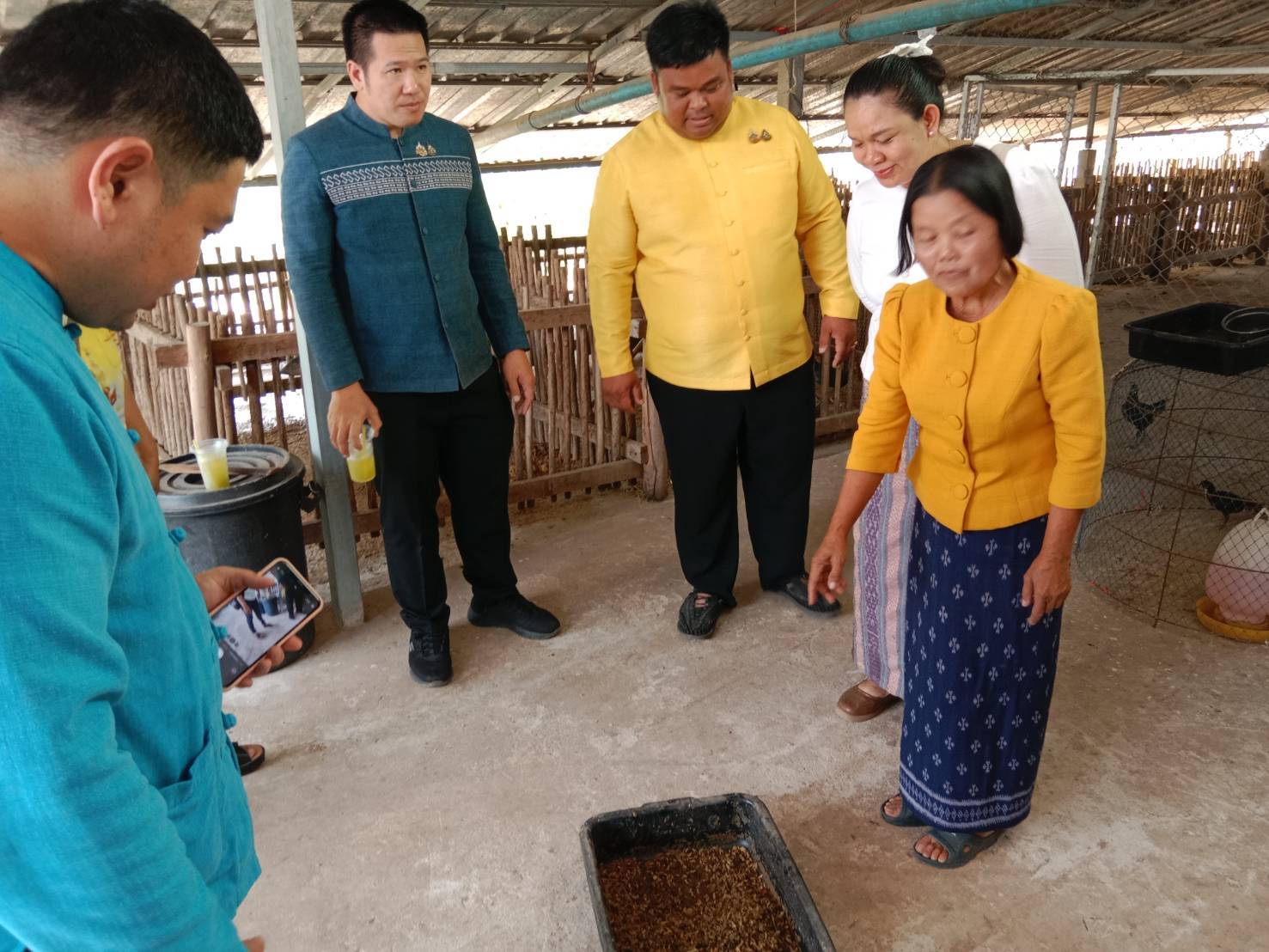 📢กรมการพัฒนาชุมชน : ลงพื้นที่ต่อเนื่องจัดการความรู้หมู่บ้านต้นแบบการน้อมนำแนวพระราชดำริไปประยุกต์ใช้ (ด้านสังคม)📢