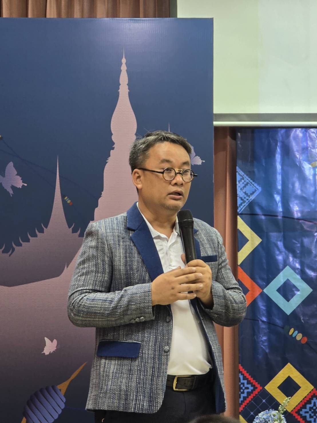 📢จังหวัดสกลนคร : เปิดฉากเทศกาลเมืองครามสกลนคร (Kram & Craft Sakon Festival 2024) อย่างยิ่งใหญ่ ในปี 2568