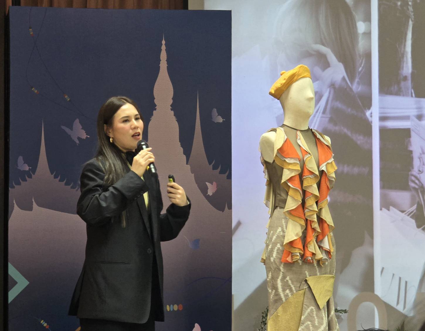 📢จังหวัดสกลนคร : เปิดฉากเทศกาลเมืองครามสกลนคร (Kram & Craft Sakon Festival 2024) อย่างยิ่งใหญ่ ในปี 2568