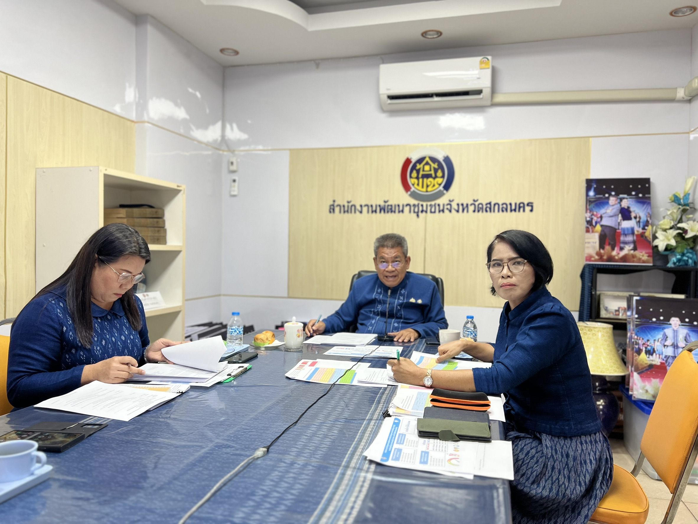📢พช.สกลนคร : ประชุมขับเคลื่อนการดำเนินงานตามภารกิจสำคัญของสำนักงานพัฒนาชุมชนไตรมาส ๒ ผ่านระบบออนไลน์ Cisco Webex