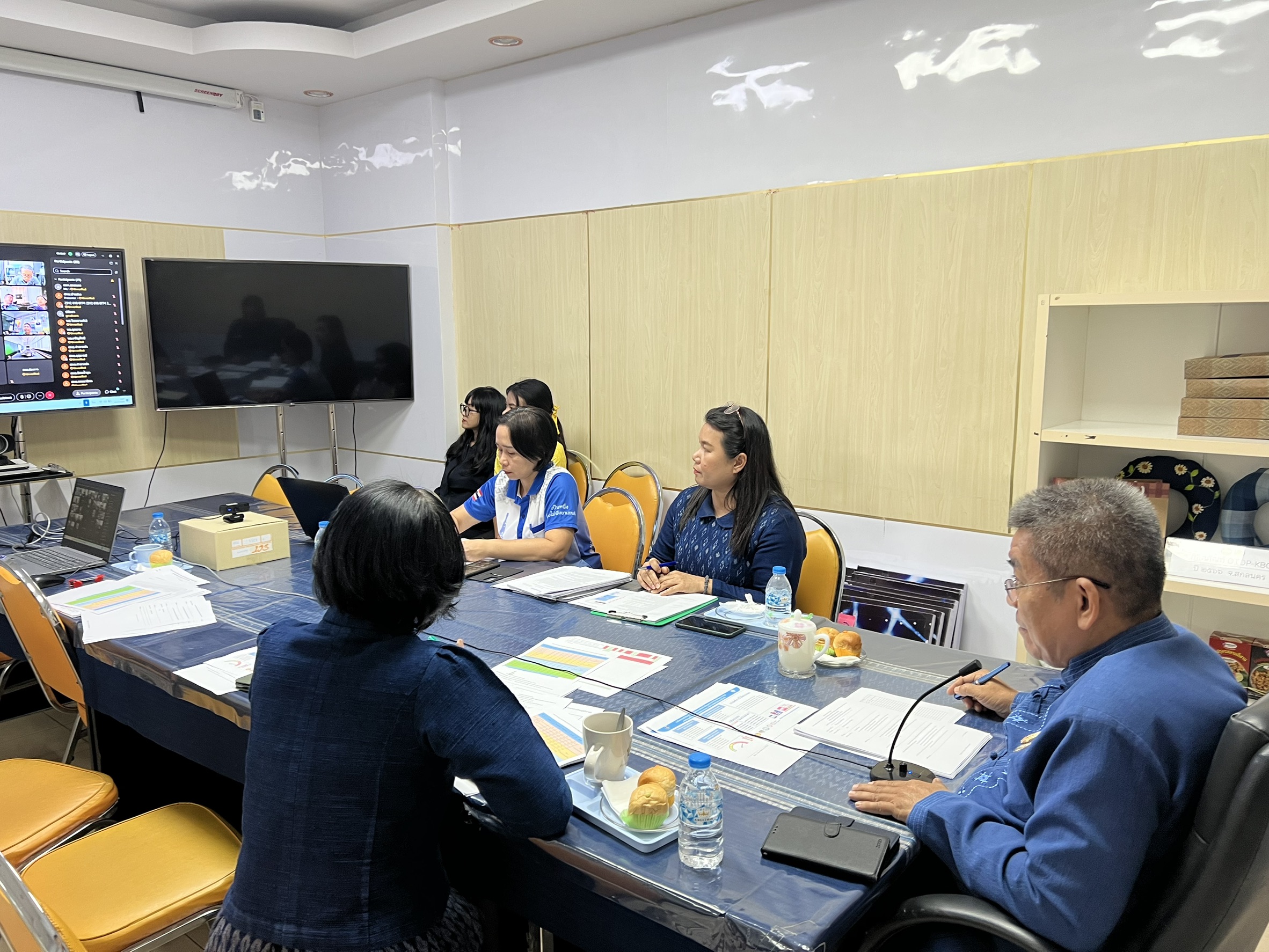 📢พช.สกลนคร : ประชุมขับเคลื่อนการดำเนินงานตามภารกิจสำคัญของสำนักงานพัฒนาชุมชนไตรมาส ๒ ผ่านระบบออนไลน์ Cisco Webex