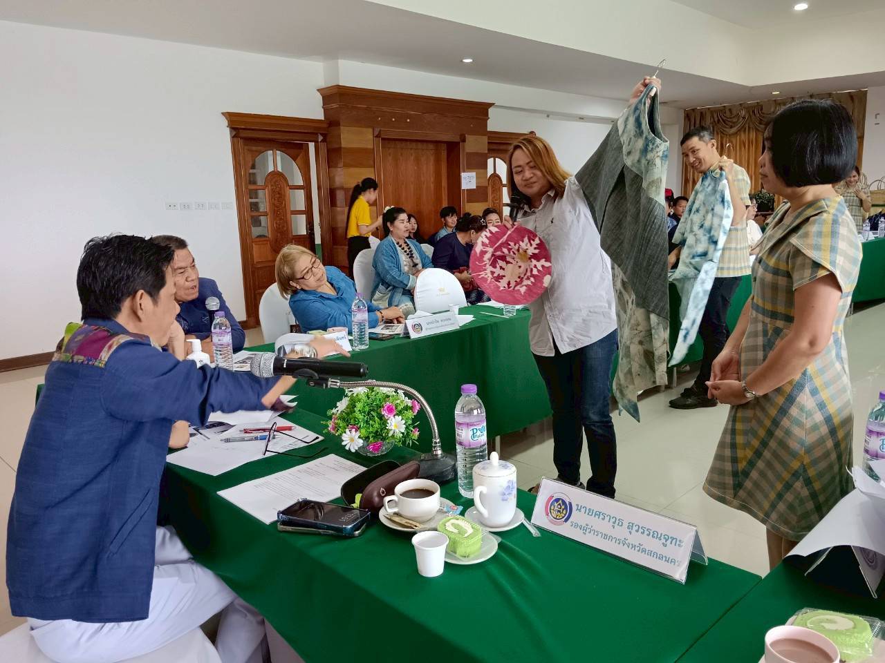 จังหวัดสกลนคร ดำเนินการประชุมโครงการส่งเสริมกระบวนการเครือข่าย องค์ความรู้ (Knowledge – Based OTOP : KBO) กิจกรรมที่ 2 พัฒนาผลิตภัณฑ์ OTOP โดยเครือข่ายองค์ความรู้ (Knowledge – Based OTOP : KBO) จังหวัด (ครั้งที่ 3)