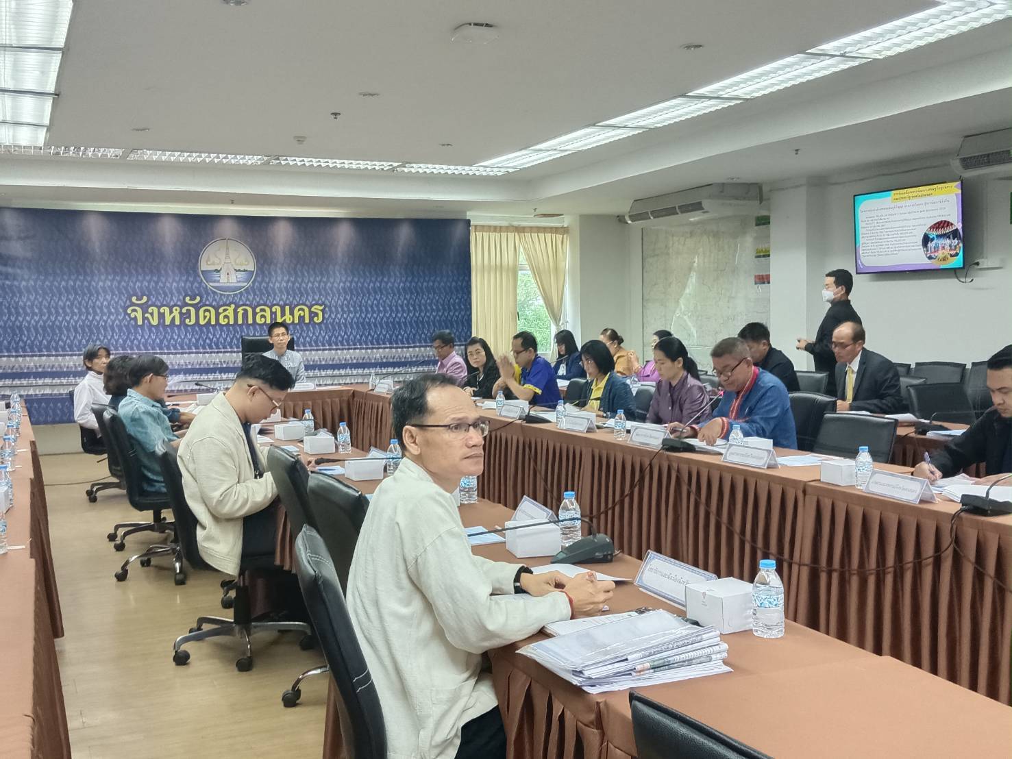 🌐จังหวัดสกลนคร จัดประชุมคณะกรรมการร่วมภาครัฐและเอกชนเพื่อพัฒนาและแก้ไขปัญหาทางเศรษฐกิจจังหวัดสกลนคร (กรอ.จังหวัดสกลนคร) ครั้งที่ ๔/๒๕๖๘