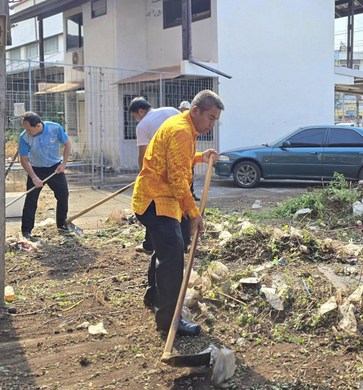 🏘พช.สกลนคร รวมพลัง Big Cleaning Day ทำความสะอาดศูนย์รวมจำหน่ายผลิตภัณฑ์ OTOP จังหวัดสกลนคร ครั้งใหญ่