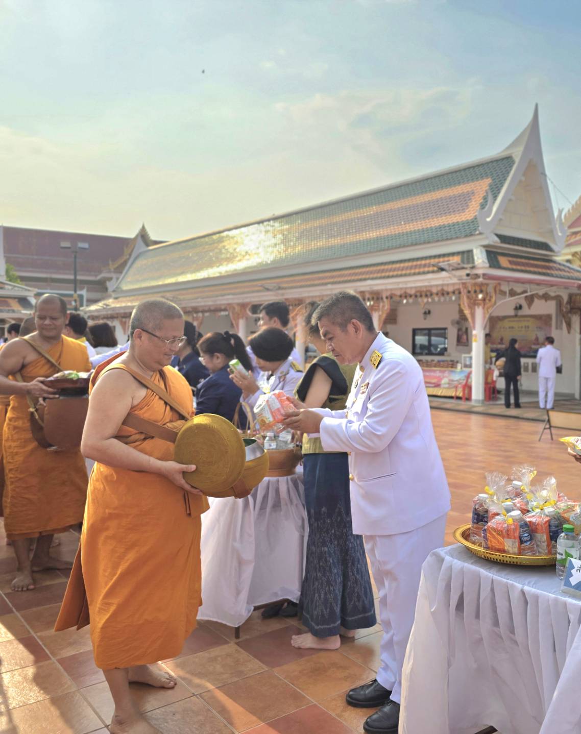 📢จังหวัดสกลนคร จัดพิธีสวดพระพุทธมนต์ ทำบุญตักบาตร ถวายพระราชกุศล เนื่องในวันที่ระลึกคล้ายวันสวรรคตสมเด็จพระนเรศวรมหาราช ประจำปี 2568