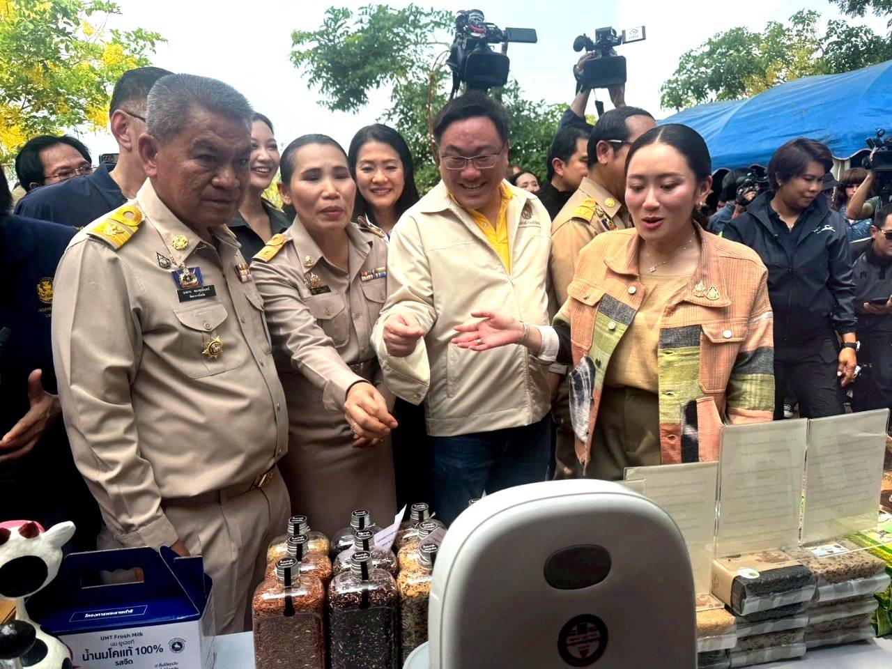 📢นายกรัฐมนตรี ติดตามความก้าวหน้าแผนพัฒนาการฟื้นฟูพื้นที่หนองหาร จังหวัดสกลนคร