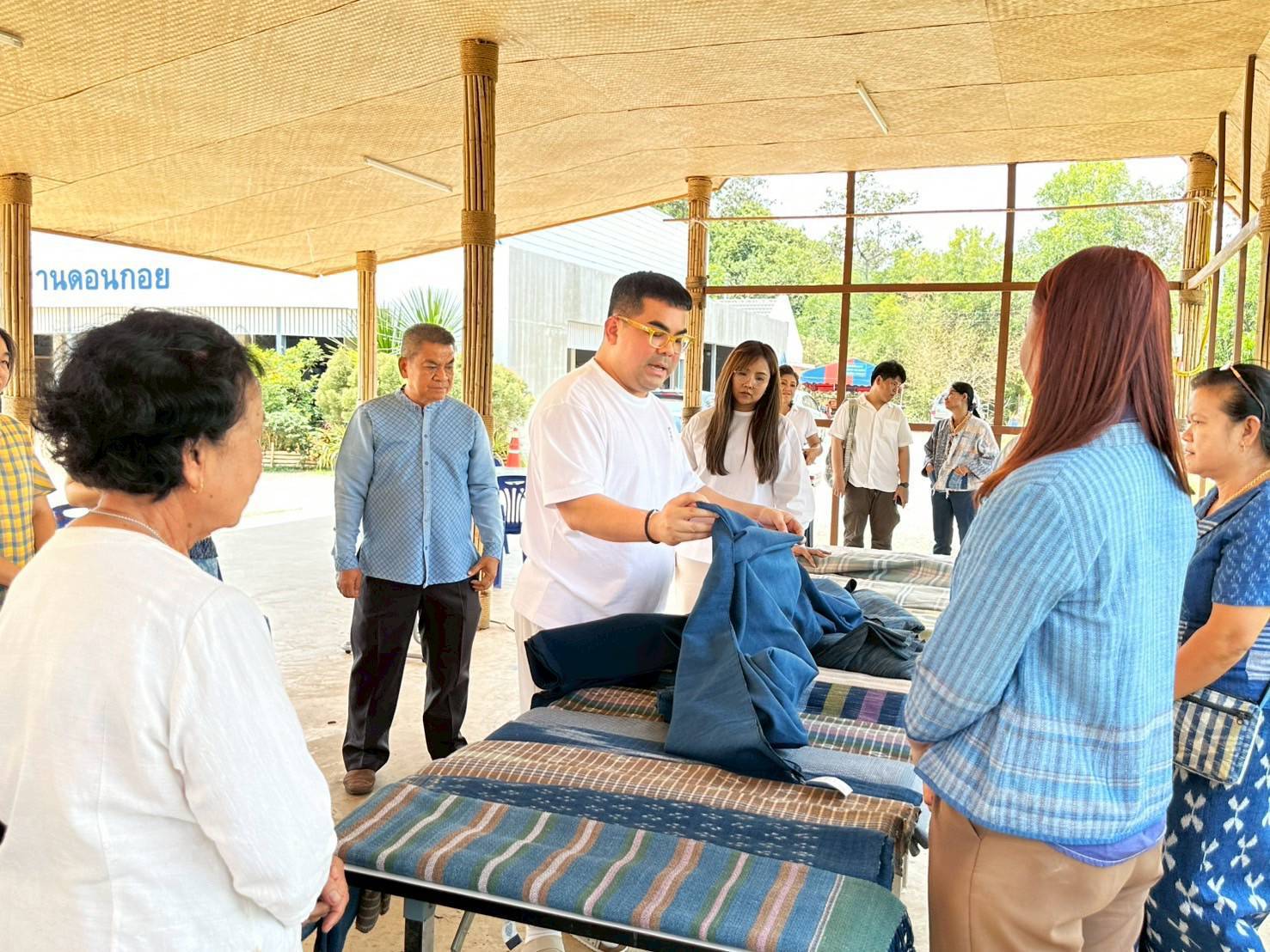 📰พช.สกลนคร ต้อนรับที่ปรึกษาโครงการผ้าไทยใส่ให้สนุก