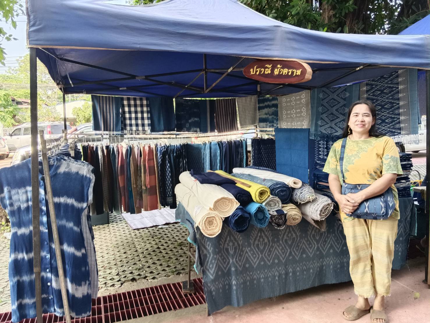 🎯พช.สกลนคร : จัดตลาดนัดสินค้า OTOP อาหารปลอดภัย สินค้าดี สินค้าเด่นจังหวัดสกลนคร ส่งเสริมช่องทางการตลาดให้ผู้ประกอบการ OTOP