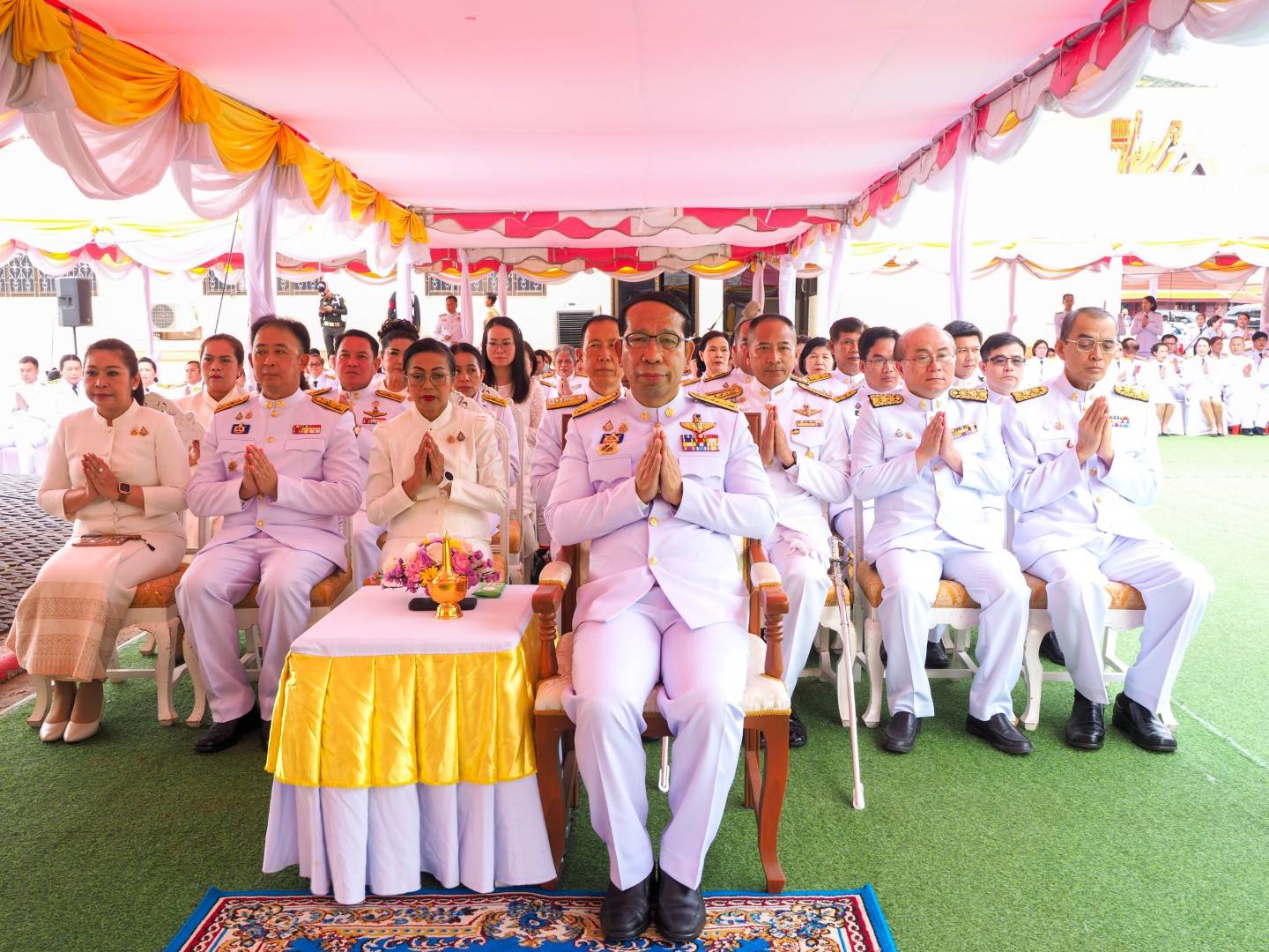 จังหวัดสกลนครจัดพิธีปลูกพระศรีมหาโพธิทศมราชบพิตร ณ มณฑลปลูกวัดพระธาตุเชิงชุมวรวิหาร ในวันวิสาขบูชา เฉลิมพระเกียรติพระบาทสมเด็จพระเจ้าอยู่หัว เนื่องในโอกาสพระราชพิธีสมมงคลพระชนมายุเท่าพระบาทสมเด็จพระพุทธยอดฟ้าจุฬาโลกมหาราช
