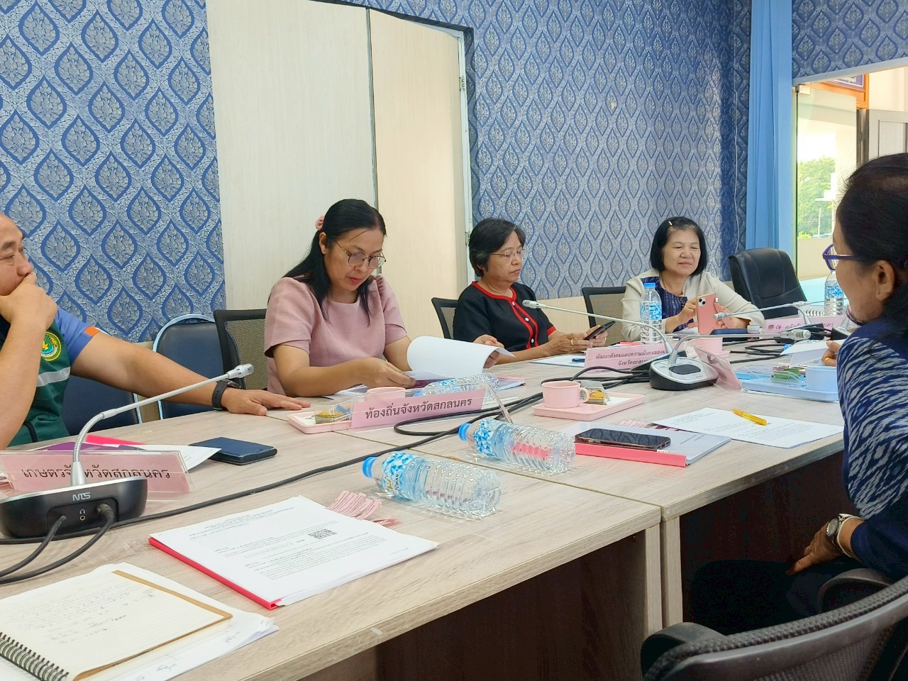 พช.สกลนคร ประชุมคณะอนุกรรมการบริหารกองทุนพัฒนาบทบาทสตรีระดับจังหวัด จังหวัดสกลนคร ครั้งที่ 4/2568