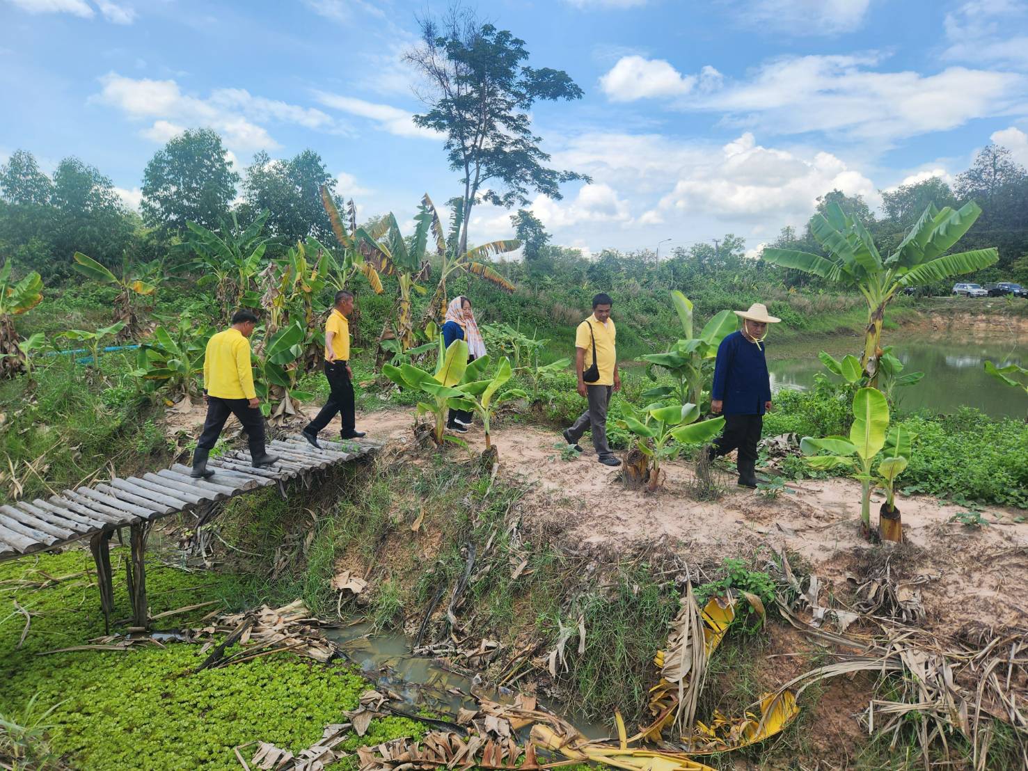 🌾🌾พช.สกลนคร ประชุมสัญจร คณะกรรมการเครือข่าย “โคก หนอง นา”และเจ้าหน้าที่พัฒนาชุมชนจังหวัดสกลนคร