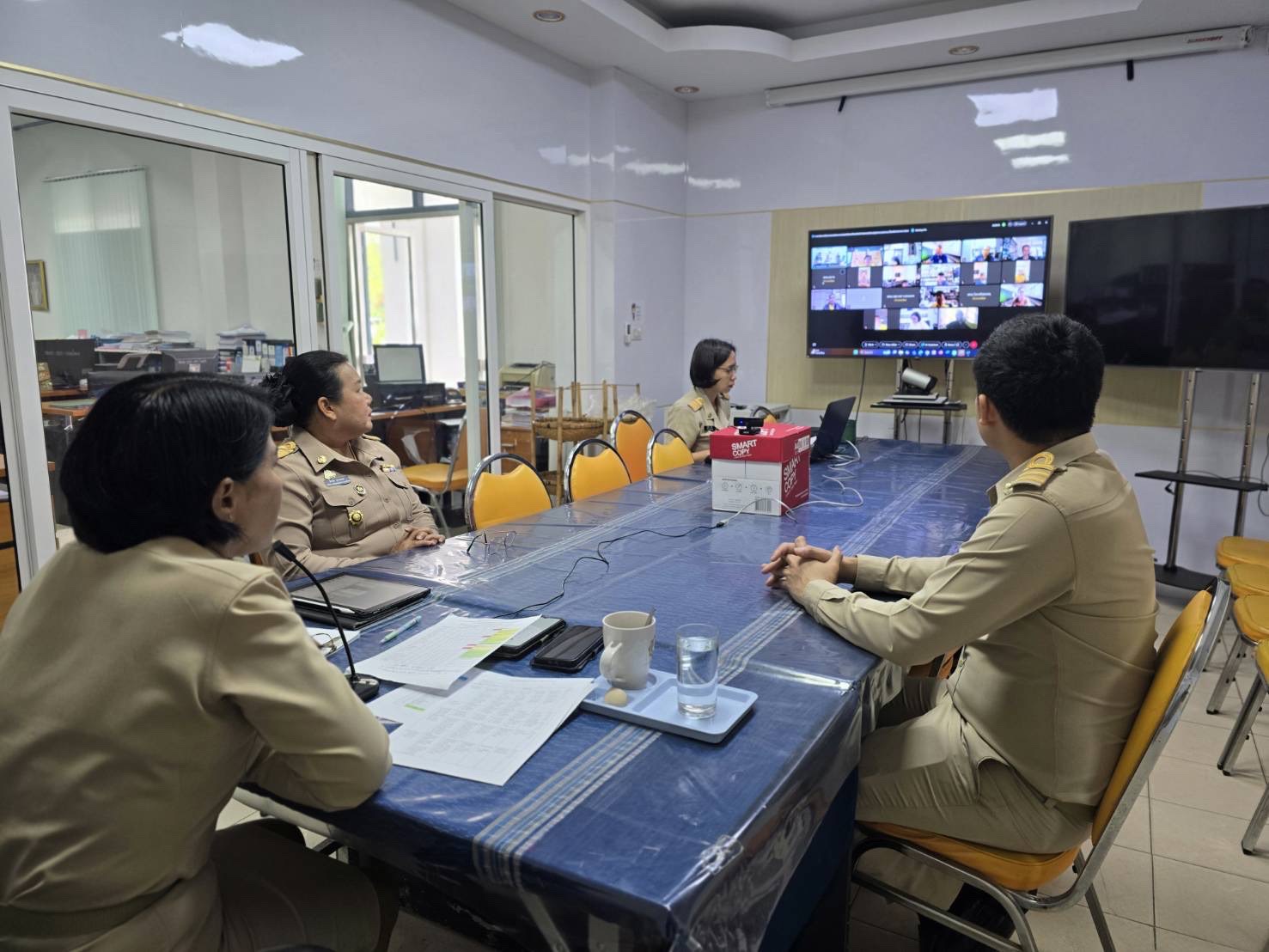 พช.สกลนคร : ประชุมขับเคลื่อนงานโครงการระบบรักษาความปลอดภัยคอมพิวเตอร์แม่ข่ายและคอมพิวเตอร์ลูกข่าย (Antivirus) ปีงบประมาณ พ.ศ.๒๕๖๘ ผ่านระบบออนไลน์ Cisco Webex