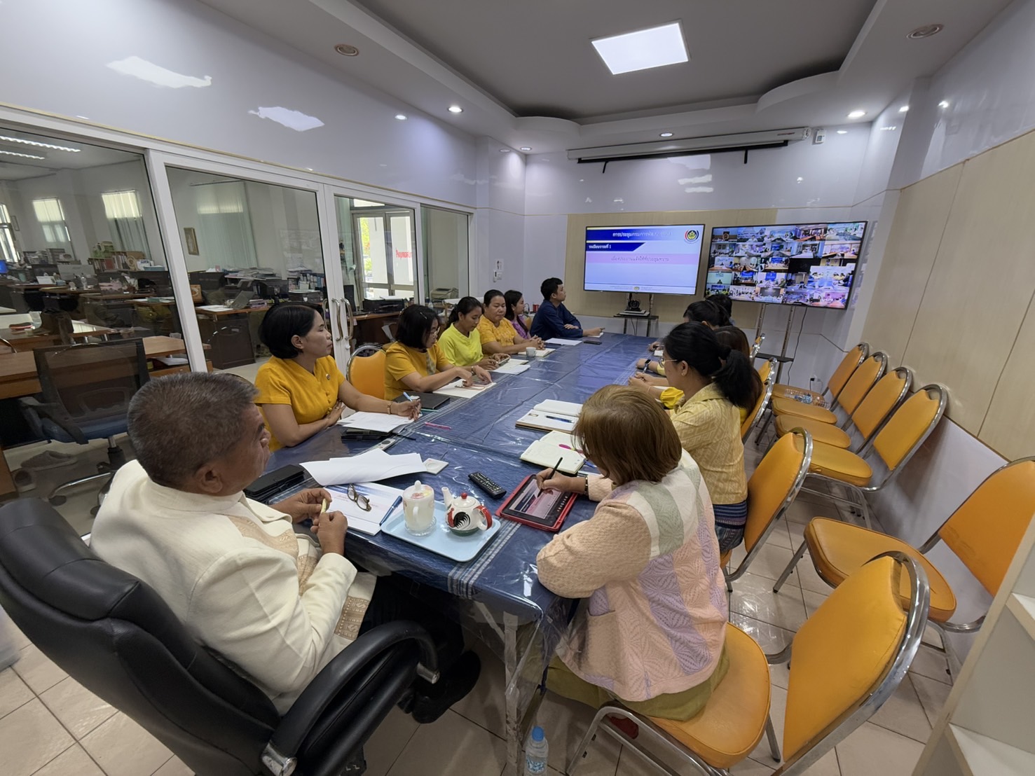 พช.สกลนคร : ร่วมประชุมกรมการพัฒนาชุมชน ครั้งที่ 5/2568 ผ่านระบบ video conference