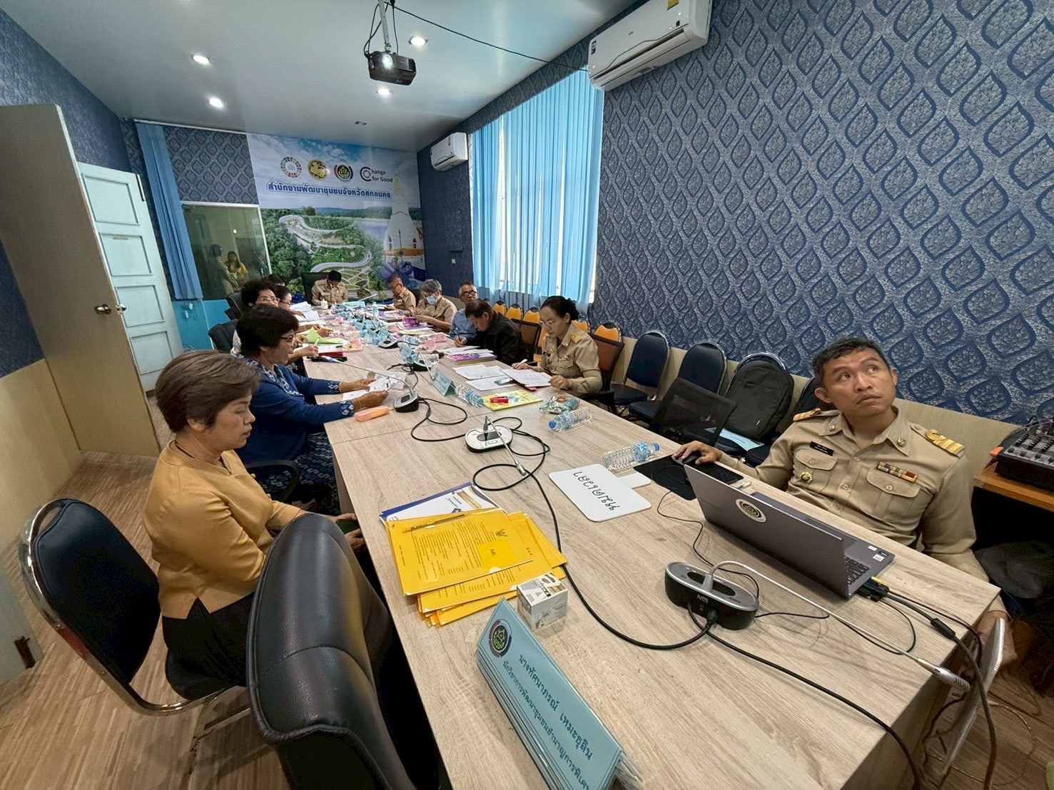 พช. จังหวัดสกลนคร : เดินหน้าคัดสรรกิจกรรมพัฒนาชุมชนดีเด่น ประจำปี 2568 เพื่อเชิดชูเกียรติ ผู้นำ กลุ่มองค์กรชุมชน และเครือข่ายพัฒนาชุมชน