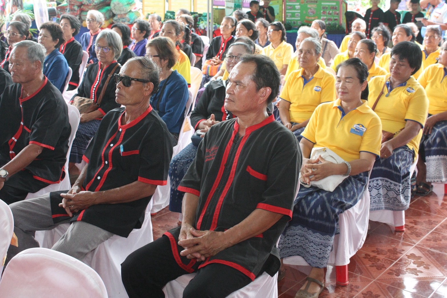 จังหวัดสกลนคร : คัดสรรกิจกรรมพัฒนาชุมชนดีเด่น ประเภท หมู่บ้านเศรษฐกิจพอเพียง “อยู่เย็น เป็นสุข” ดีเด่นระดับจังหวัด ประจำปี2568