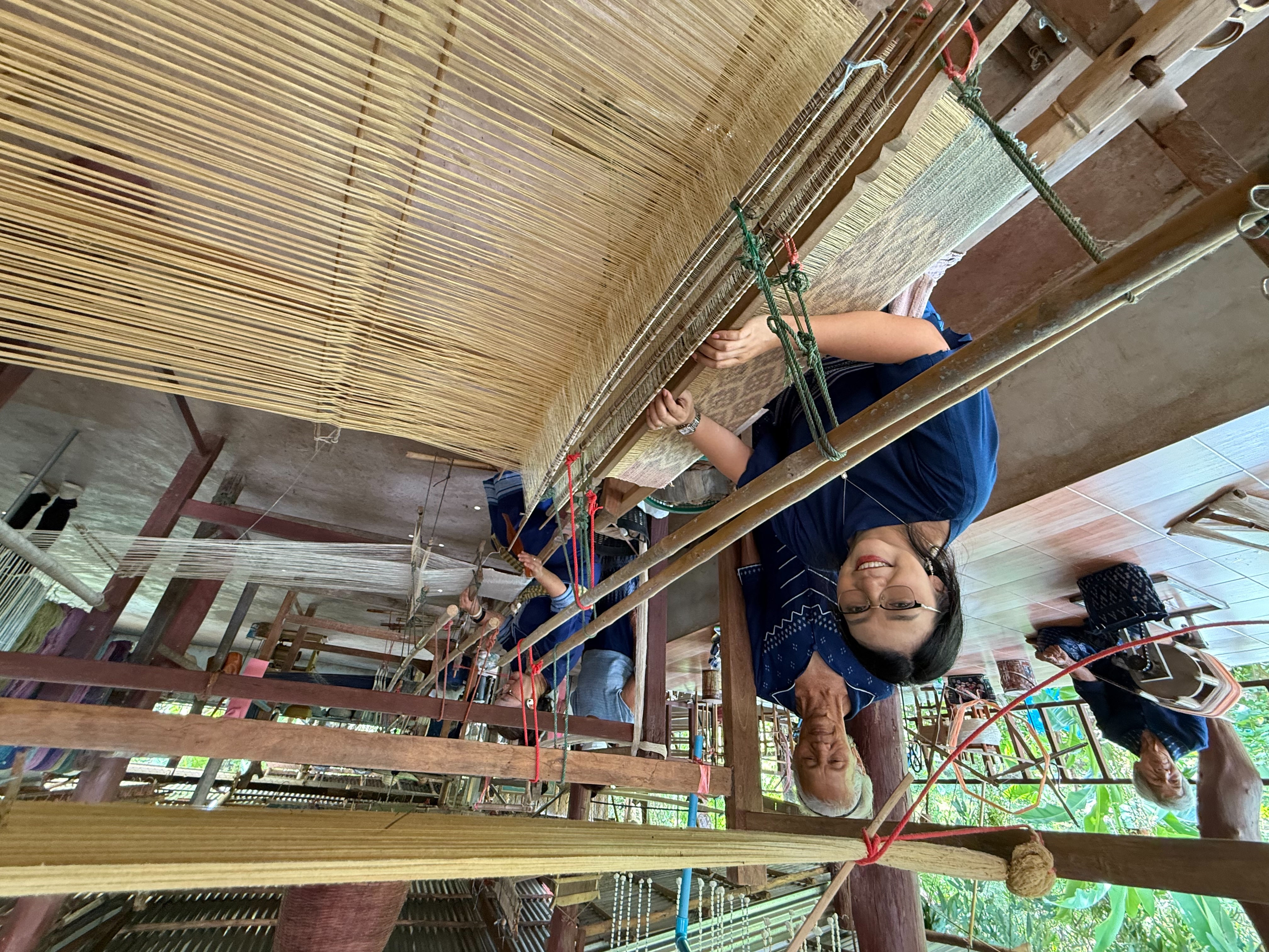 จังหวัดสกลนคร : คัดสรรกิจกรรมพัฒนาชุมชนดีเด่น ประเภท หมู่บ้านเศรษฐกิจพอเพียง “อยู่เย็น เป็นสุข” ดีเด่นระดับจังหวัด ประจำปี2568