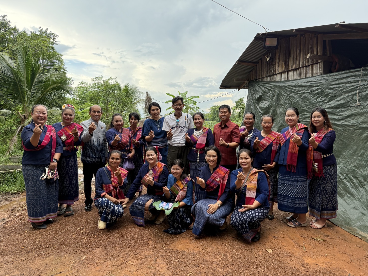 จังหวัดสกลนคร : คัดสรรกิจกรรมพัฒนาชุมชนดีเด่น ประเภท หมู่บ้านเศรษฐกิจพอเพียง “อยู่เย็น เป็นสุข” ดีเด่นระดับจังหวัด ประจำปี2568