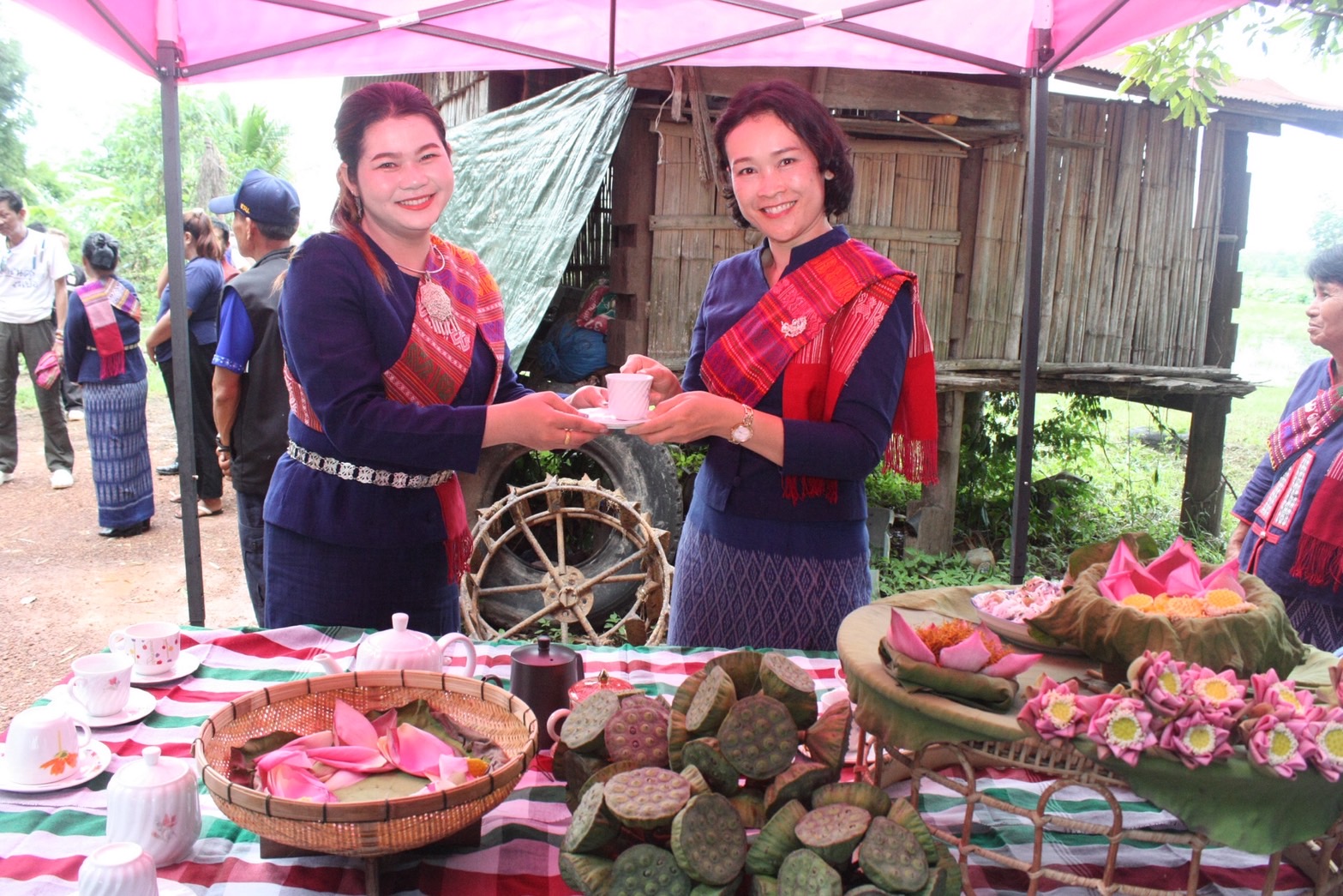 จังหวัดสกลนคร : คัดสรรกิจกรรมพัฒนาชุมชนดีเด่น ประเภท หมู่บ้านเศรษฐกิจพอเพียง “อยู่เย็น เป็นสุข” ดีเด่นระดับจังหวัด ประจำปี2568