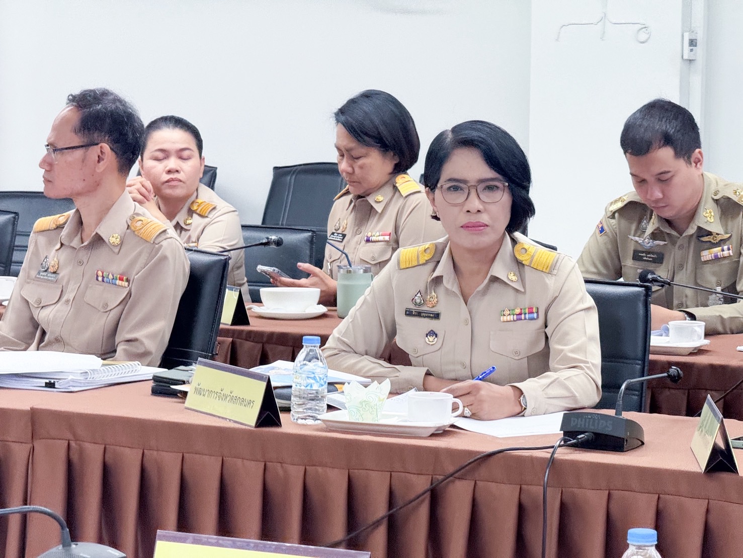 จังหวัดสกลนคร : ประชุมหัวหน้าส่วนราชการสังกัดกระทรวงมหาดไทยและนายอำเภอ จังหวัดสกลนคร