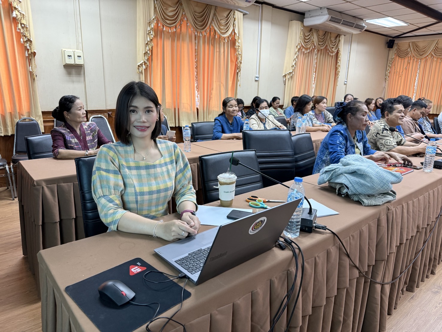 พช. สกลนคร : เตรียมความพร้อมผู้ประกอบการ OTOP ร่วมงาน OTOP ศิลปาชีพ ประทีปไทย OTOP ก้าวไกลด้วยพระบารมี วันที่ 4 กรกฎาคม  2568 เวลา 9.30 น. ณ ห้องเทสรังสี ชั้น 2 ศาลากลางจังหวัดสกลนคร