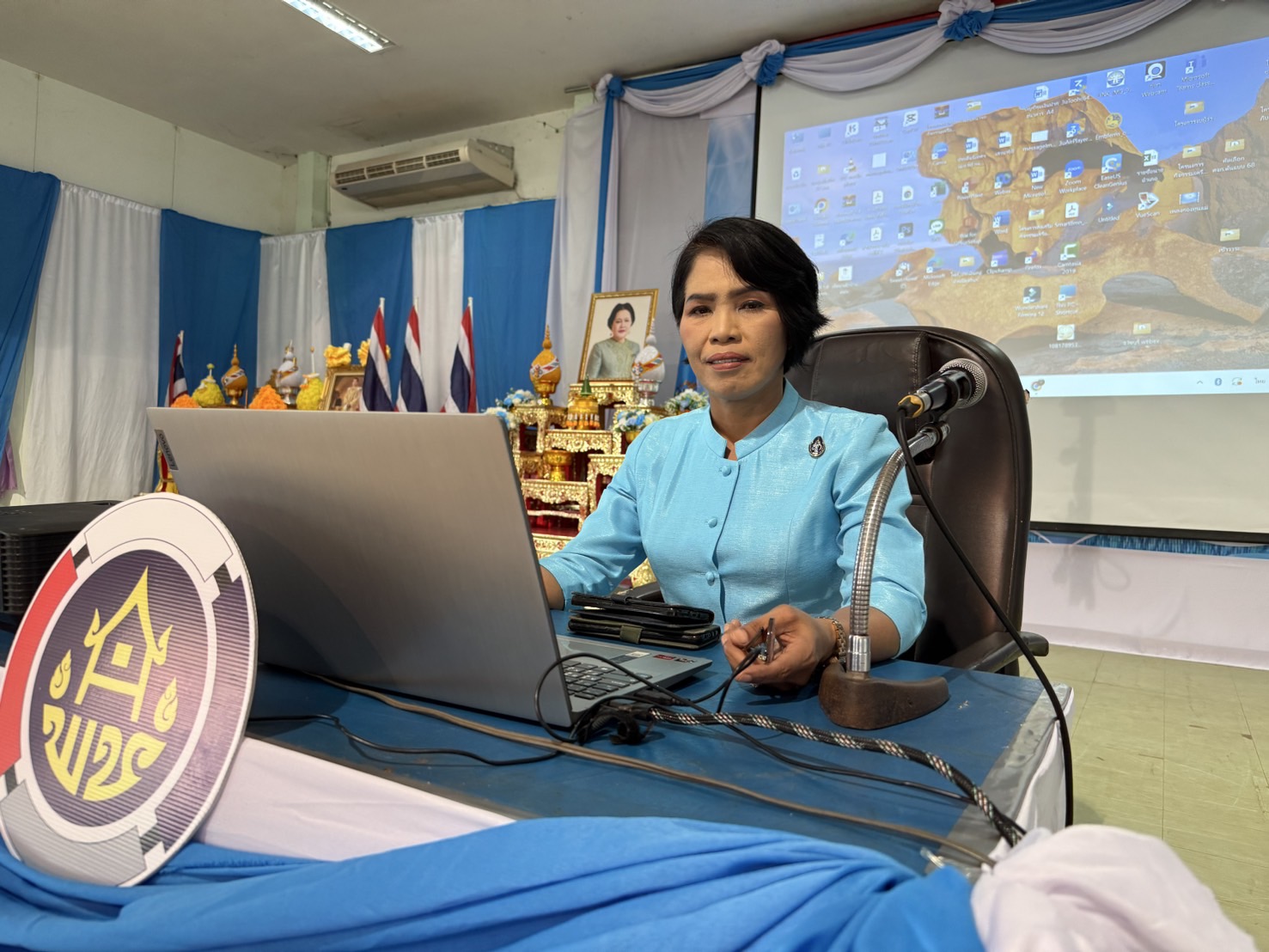 ปฏิบัติการป้องกันและแก้ไขปัญหายาเสพติด ตามรูปแบบ “ธวัชบุรีโมเดล สู่สกลนครโมเดล” โดยกองทุนแม่ของแผ่นดิน จังหวัดสกลนคร จัดกิจกรรมปฏิบัติการป้องกันและแก้ไขปัญหายาเสพติด ตามรูปแบบ “ธวัชบุรีโมเดล สู่สกลนครโมเดล” โดยกองทุนแม่ของแผ่นดิน พร้อมมอบธงครัวเรือนปลอดภัยแก่กองทุนแม่ของแผ่นดิน ต้นแบบ ประจำปี 2568
