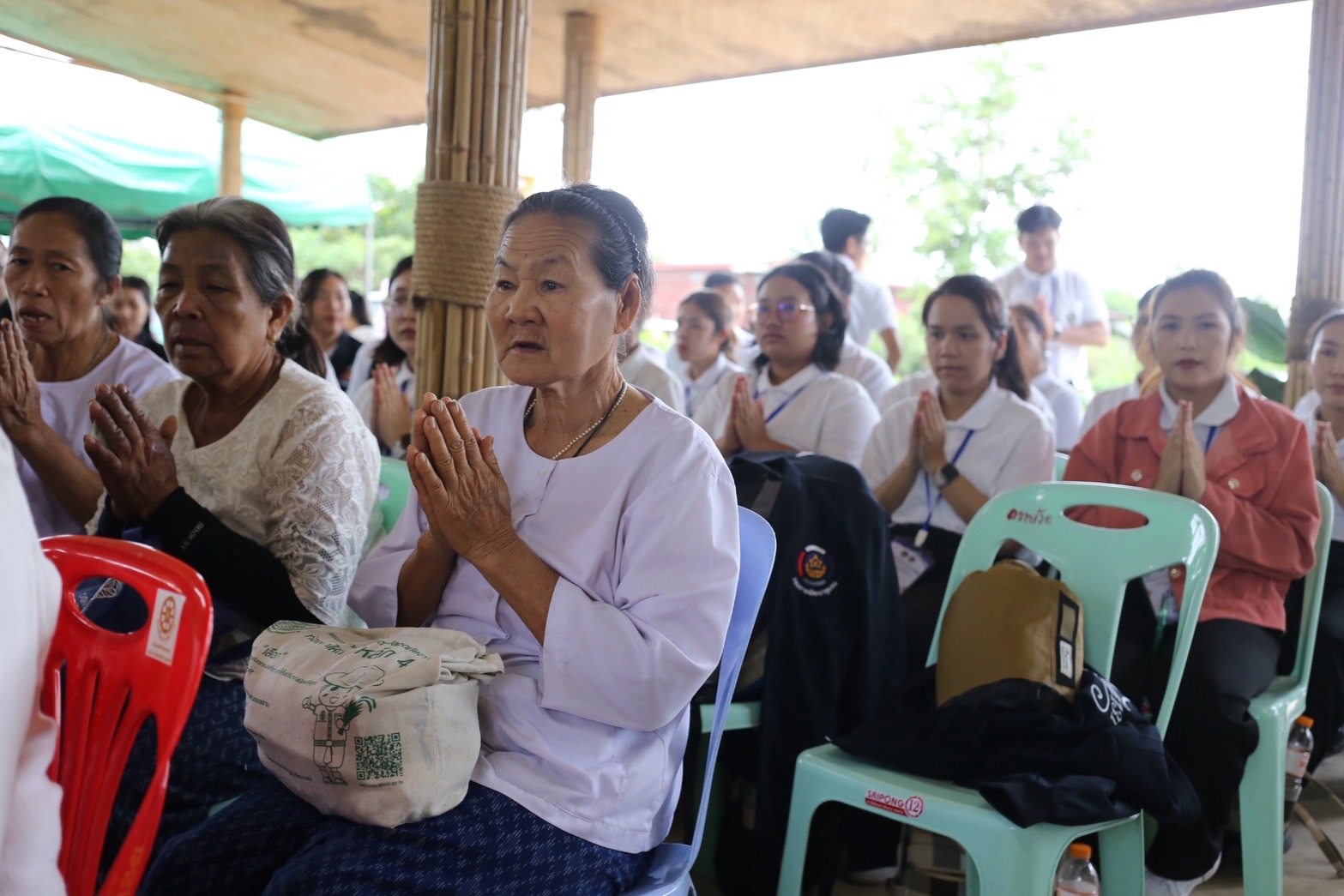 พช.สกลนคร : บ่มเพาะพัฒนากร รุ่นที่ 131  ร่วมกิจกรรมเสริมสร้างคุณค่าและความผูกพันกับประชาชนบ้านดอนกอย หมู่บ้านพัฒนาที่ยั่งยืน
