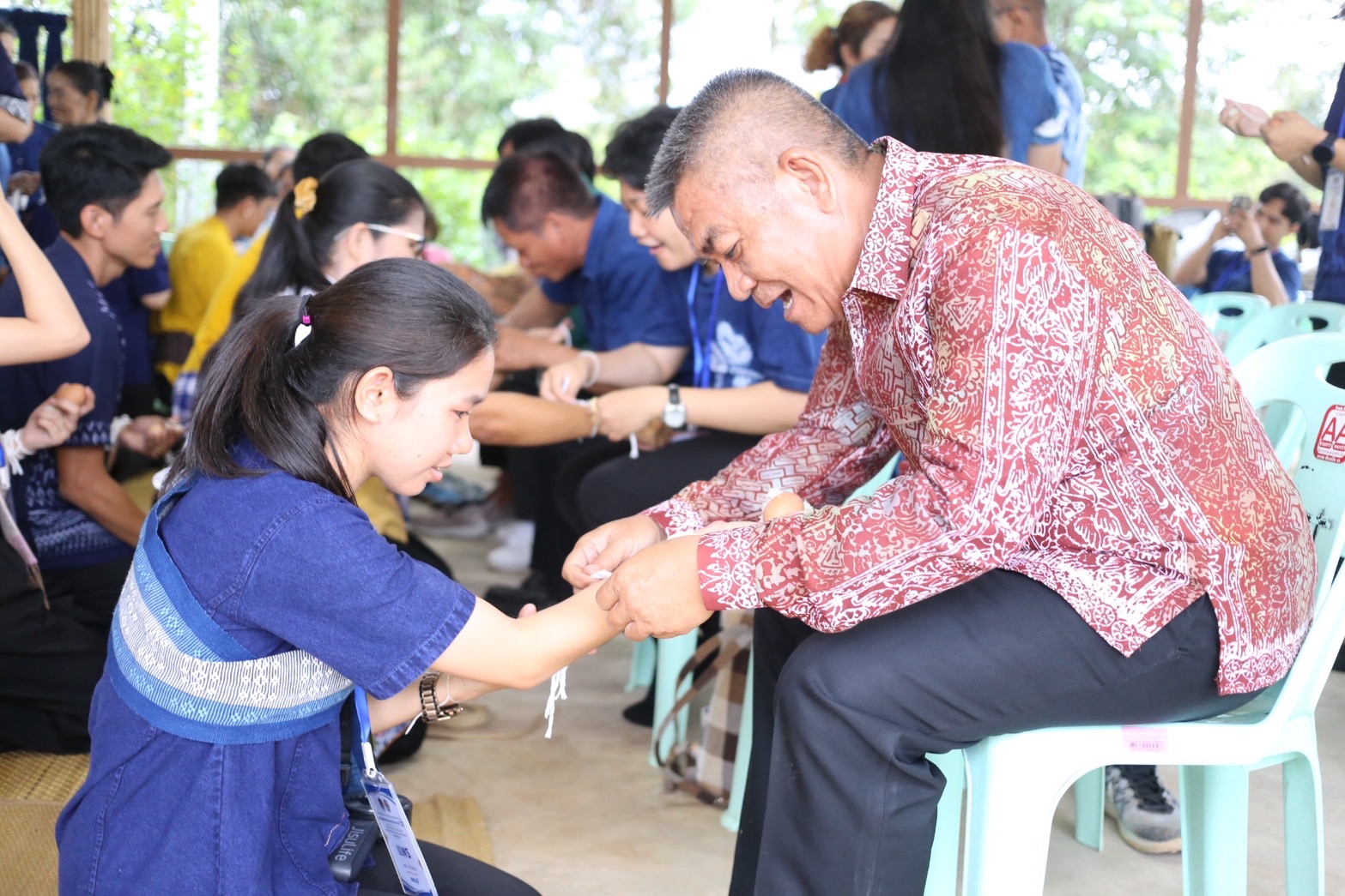 พช.สกลนคร : บ่มเพาะเมล็ดพันธุ์ รุ่นที่ 131 รับมอบข้อมูลจากการฝึกปฏิบัติงานหมู่บ้านเรียนรู้ของเมล็ดพันธ์และสานสัมพันธ์สร้างขวัญกำลังใจก่อนลงปฎิบัติงานในพื้นที่จริง