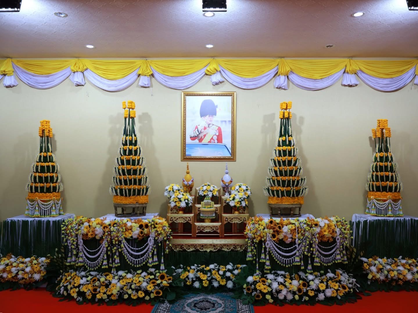 จังหวัดสกลนคร,จัดพิธีทำบุญตักบาตร ถวายพระราชกุศล พสกนิกร ร่วมทำบุญตักบาตรถวายพระราชกุศล เนื่องในวันเฉลิมพระชนมพรรษาพระบาทสมเด็จพระเจ้าอยู่หัว เนื่องในโอกาสวันเฉลิมพระชนมพรรษา พระบาทสมเด็จพระเจ้าอยู่หัว 28 กรกฎาคม 2568
