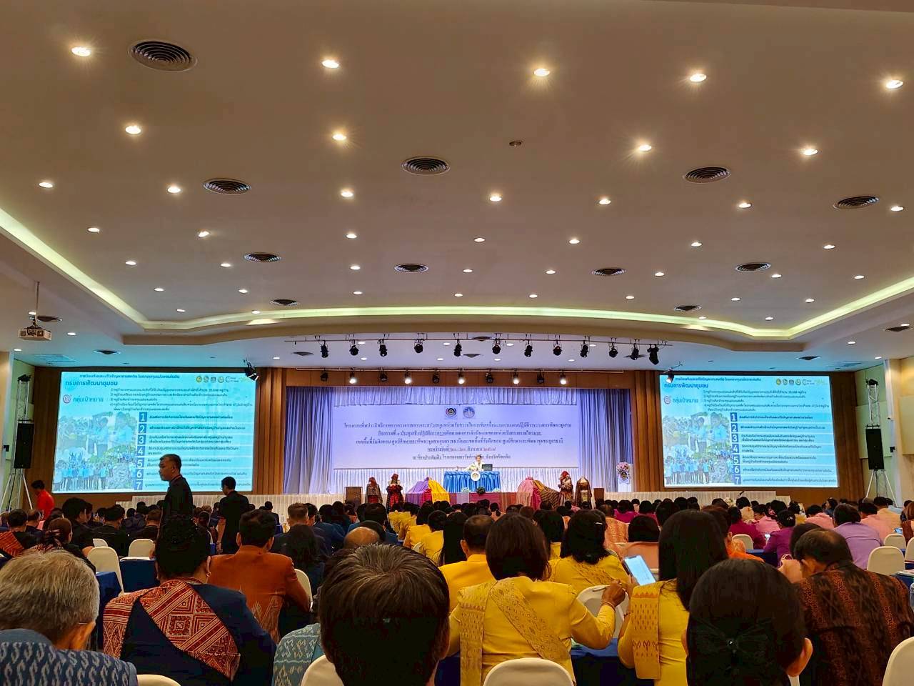 พช. สกลนคร : ยกทีมผู้บริหารร่วมประชุมเชิงปฏิบัติการตรวจติดตามผลการดำเนินงานของหน่วยรับตรวจ รายไตรมาส เขตพื้นที่รับผิดชอบ ศพช.เขต3 และ ศพช.เขต 4 ในระหว่างวันที่ 20-21 สิงหาคม 2568 ที่จังหวัดร้อยเอ็ด