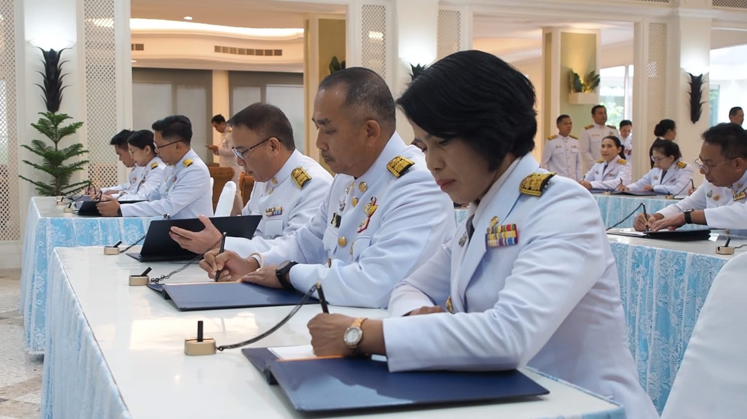 ผู้ว่าราชการจังหวัดสกลนคร นำทุกภาคส่วนร่วมลงนามถวายพระพรชัยมงคล สมเด็จพระนางเจ้าสิริกิติ์ พระบรมราชินีนาถ พระบรมราชชนนีพันปีหลวง  เนื่องในโอกาสวันเฉลิมพระชนมพรรษา 12 สิงหาคม 2568 ณ พระตำหนักภูพานราชนิเวศน์  จังหวัดสกลนคร