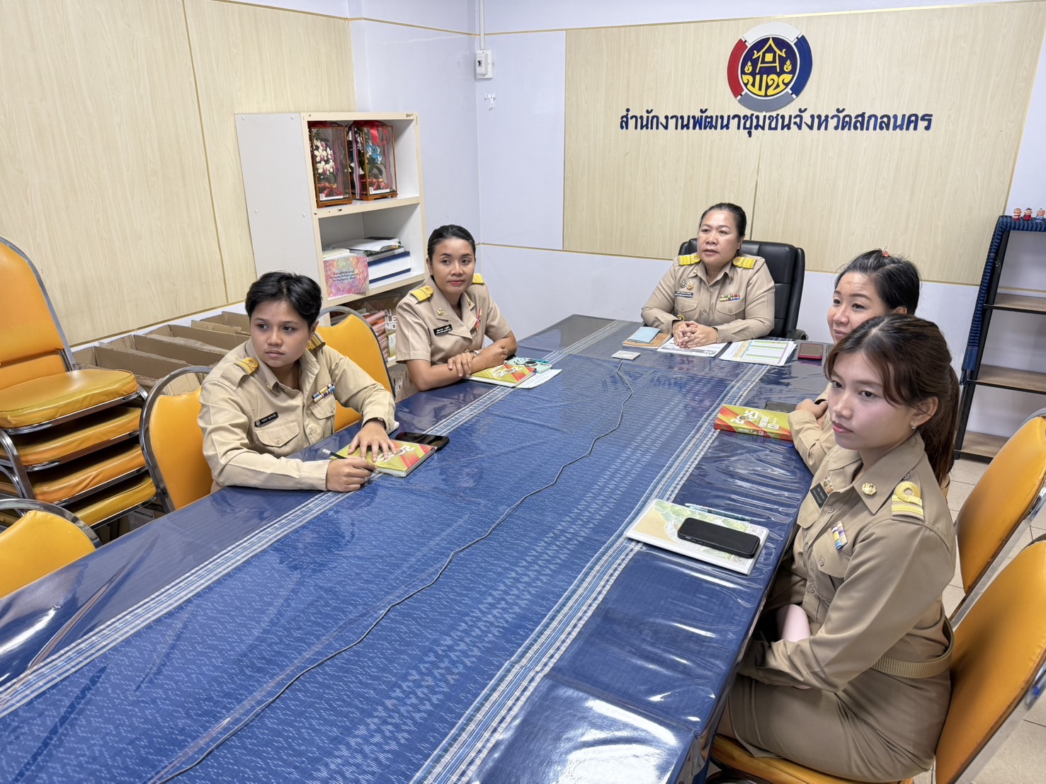พช. สกลนคร ร่วมประชุมคณะกรรมการติดตามเร่งรัดการใช้จ่ายงบประมาณฯ ปี 2568 ครั้งที่ 8/2568 ผ่านระบบวีดิทัศน์ทางไกล