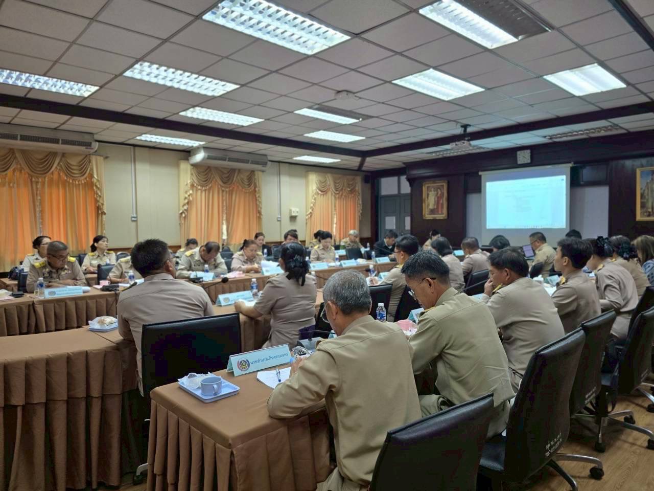 พช. สกลนคร : ประชุมกลไกขับเคลื่อนการพัฒนาเศรษฐกิจฐานรากระดับจังหวัด ครั้งที่ 4/2568