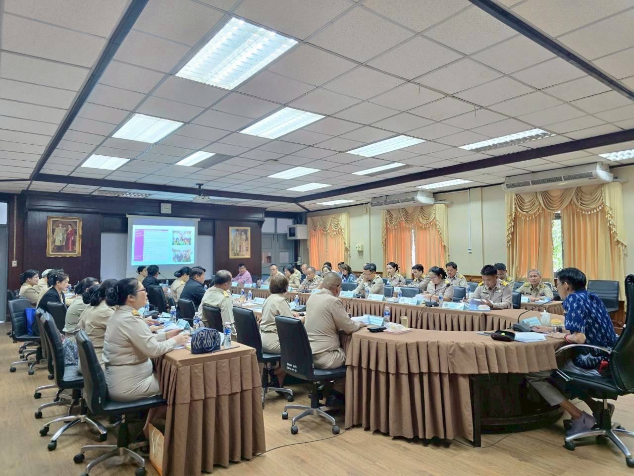 พช. สกลนคร : ประชุมกลไกขับเคลื่อนการพัฒนาเศรษฐกิจฐานรากระดับจังหวัด ครั้งที่ 4/2568