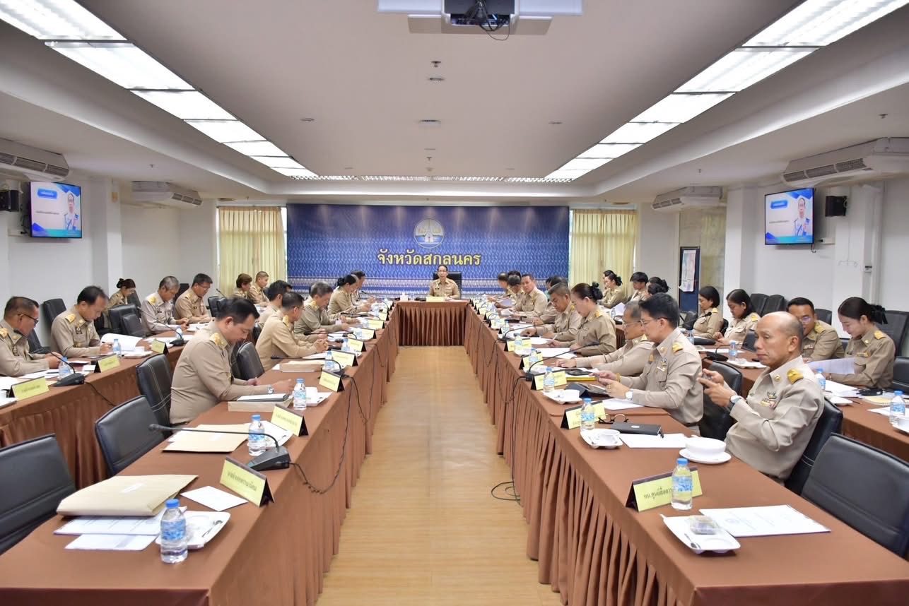 พจ. สกลนคร : ร่วมประชุมหน่วยงานสังกัดกระทรวงมหาดไทย และนายอำเภอ ประจำเดือนสิงหาคม 2568